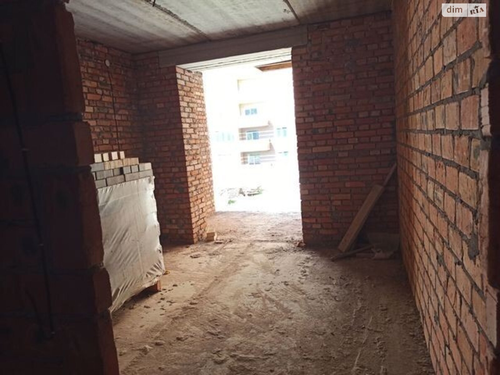 Продажа однокомнатной квартиры в Хмельницком, на шоссе Старокостянтиновское, район Выставка фото 1 Продажа однокомнатной квартиры в Хмельницком, на шоссе Старокостянтиновское, район Выставка фото 1