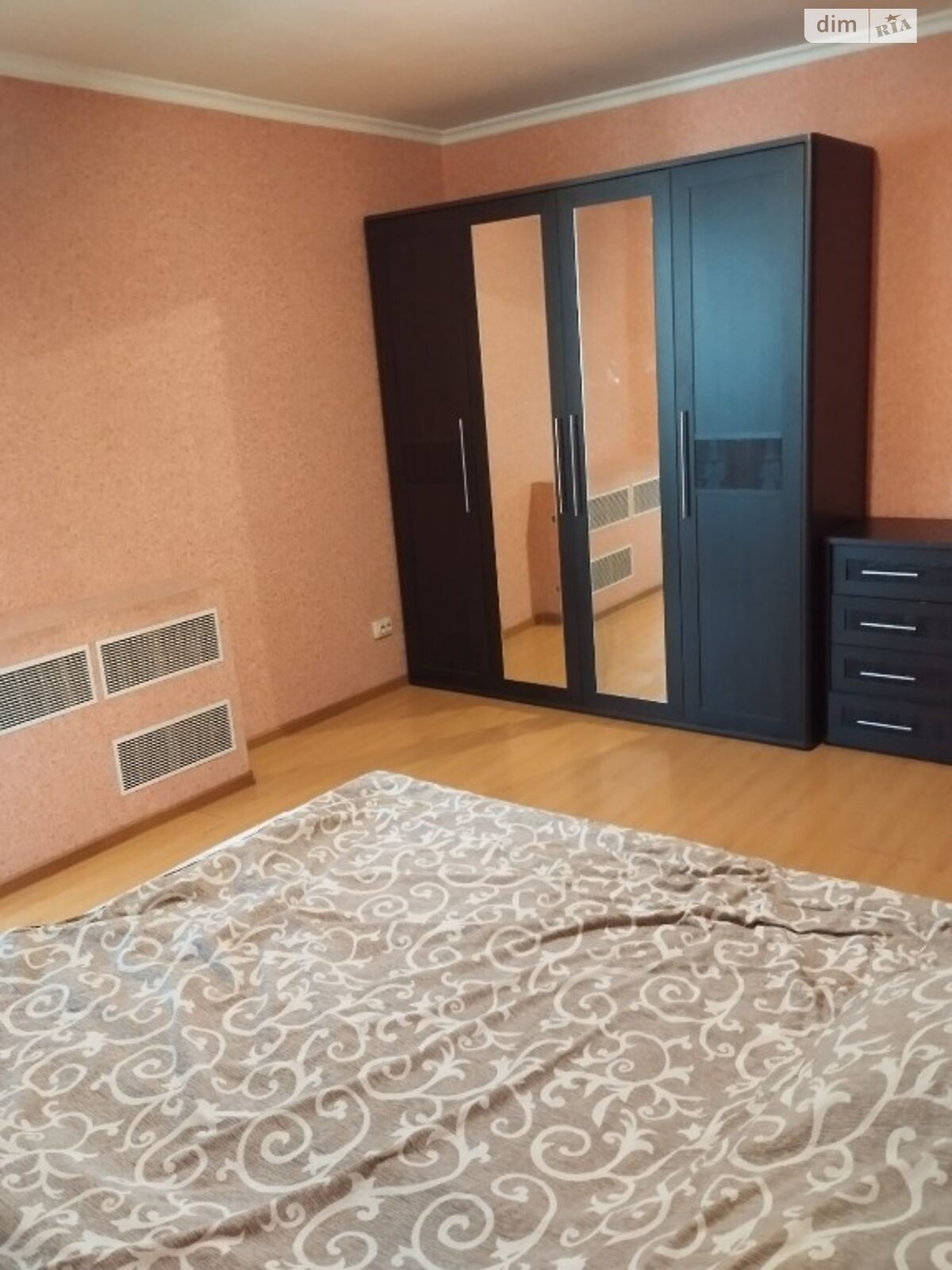 Продаж трикімнатної квартири в Хмельницькому, на шосе Старокостянтинівське, район Виставка фото 1 Продаж трикімнатної квартири в Хмельницькому, на шосе Старокостянтинівське, район Виставка фото 1