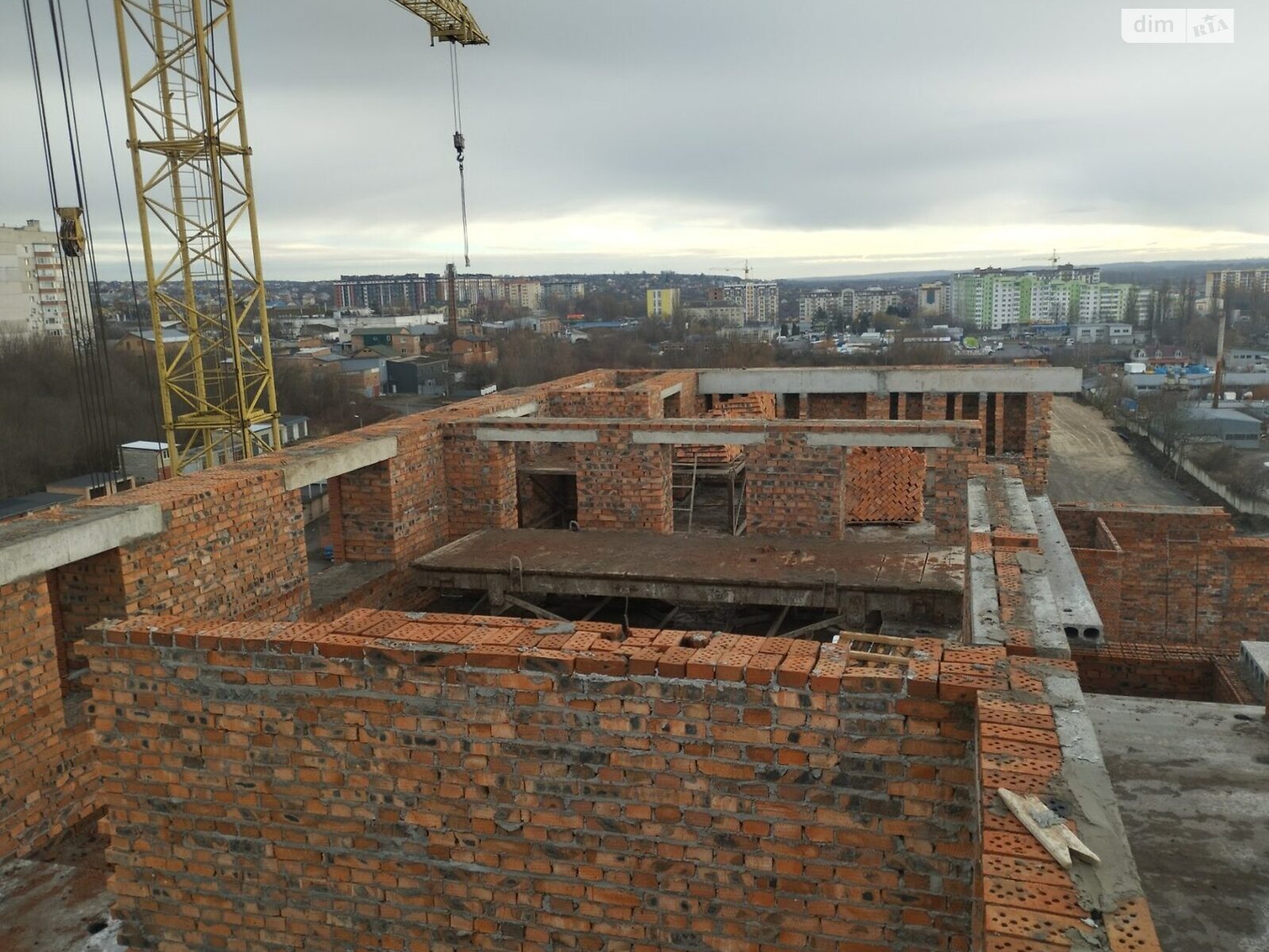 Продаж трикімнатної квартири в Хмельницькому, на шосе Старокостянтинівське, район Виставка фото 1 Продаж трикімнатної квартири в Хмельницькому, на шосе Старокостянтинівське, район Виставка фото 1