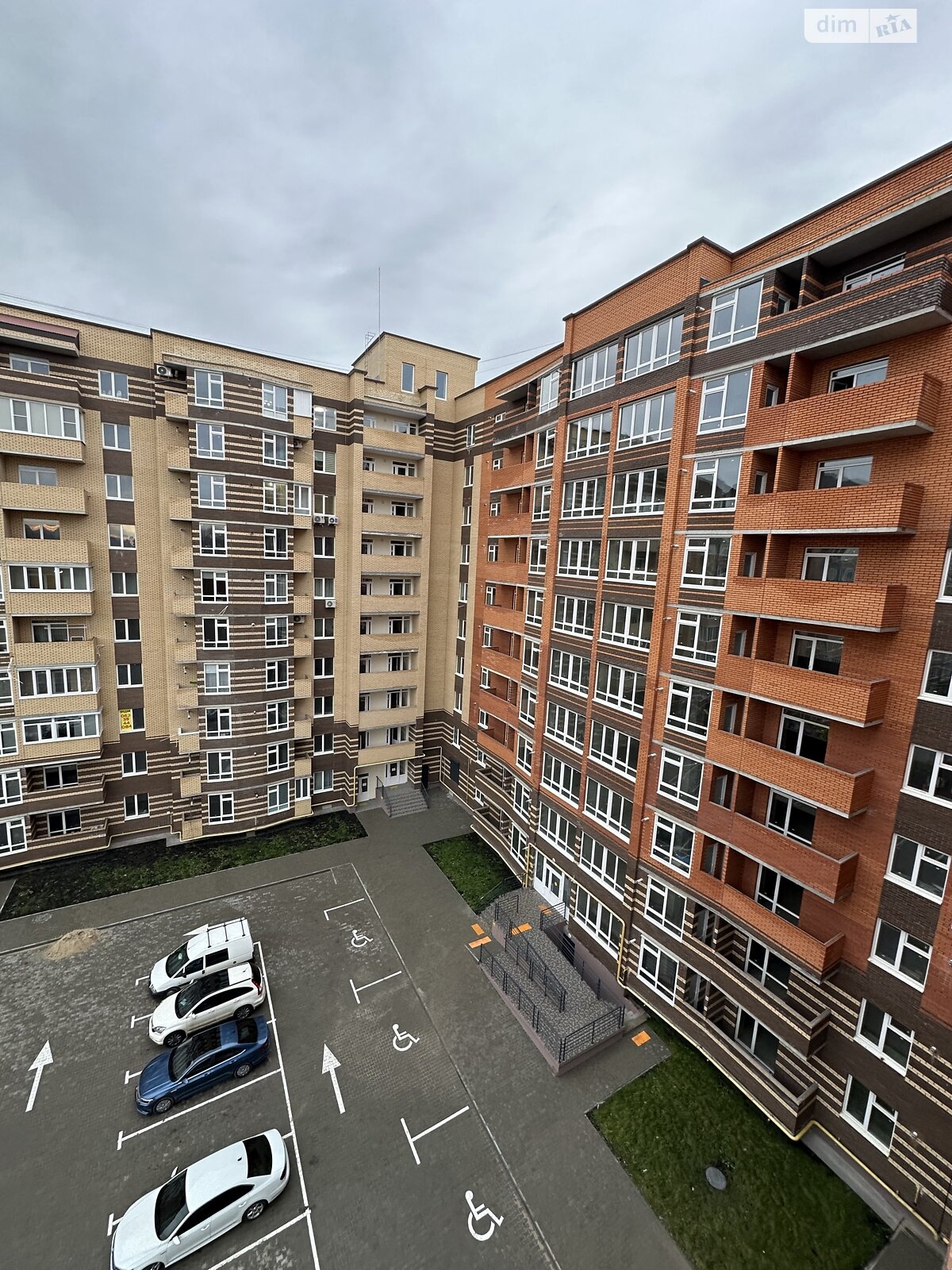 Продажа трехкомнатной квартиры в Хмельницком, на шоссе Старокостянтиновское 20/5, район Выставка фото 1 Продажа трехкомнатной квартиры в Хмельницком, на шоссе Старокостянтиновское 20/5, район Выставка фото 1