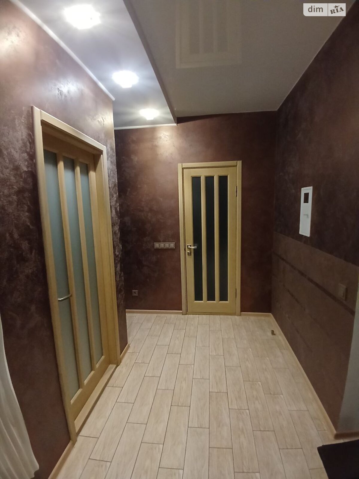 Продаж двокімнатної квартири в Хмельницькому, на шосе Старокостянтинівське, район Виставка фото 1 Продаж двокімнатної квартири в Хмельницькому, на шосе Старокостянтинівське, район Виставка фото 1