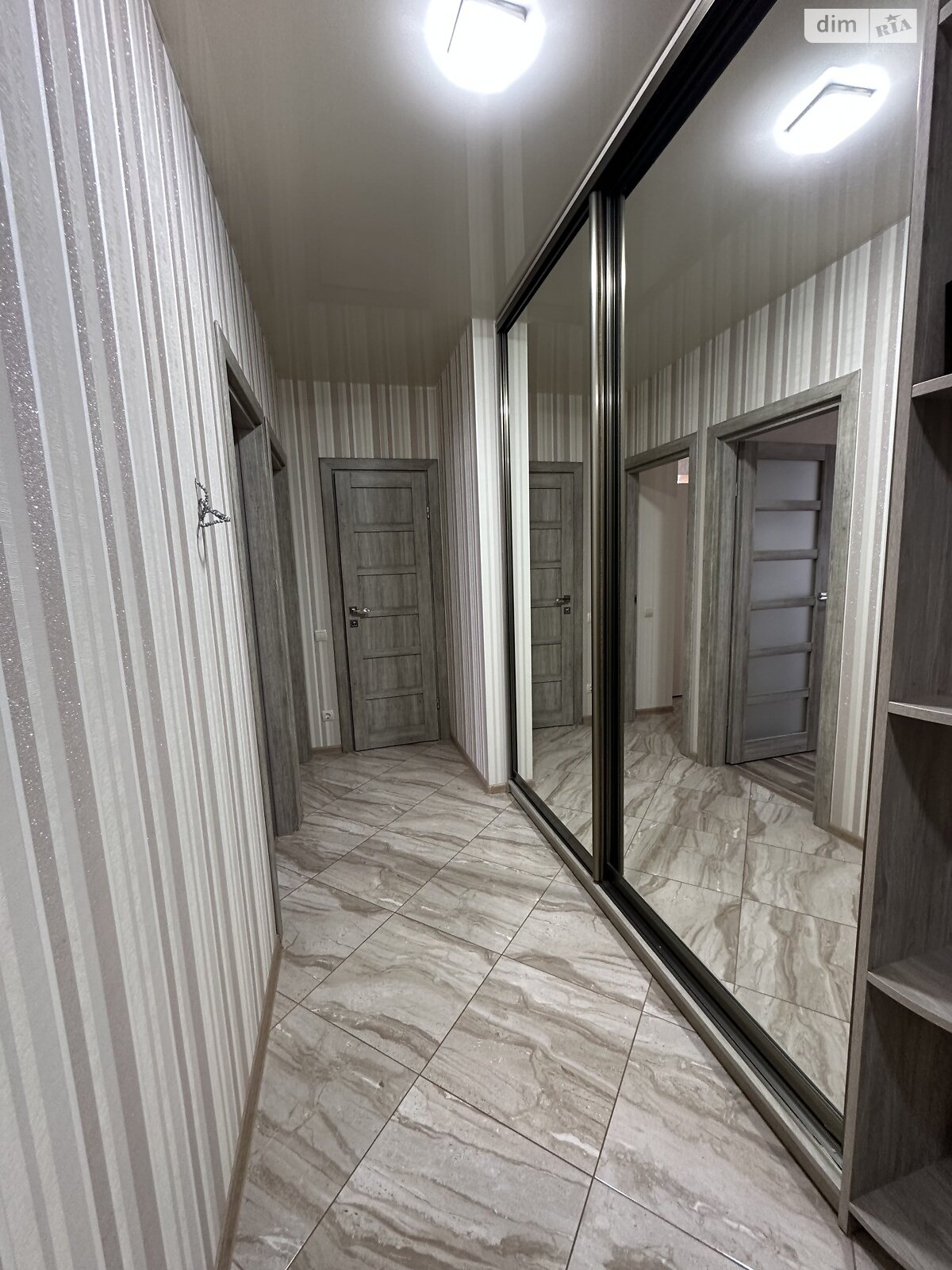 Продаж двокімнатної квартири в Хмельницькому, на шосе Старокостянтинівське, район Виставка фото 1 Продаж двокімнатної квартири в Хмельницькому, на шосе Старокостянтинівське, район Виставка фото 1