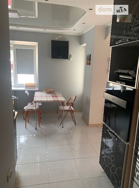 Продажа трехкомнатной квартиры в Хмельницком, на ул. Степана Бандеры 49/2, район Выставка фото 1 Продажа трехкомнатной квартиры в Хмельницком, на ул. Степана Бандеры 49/2, район Выставка фото 1