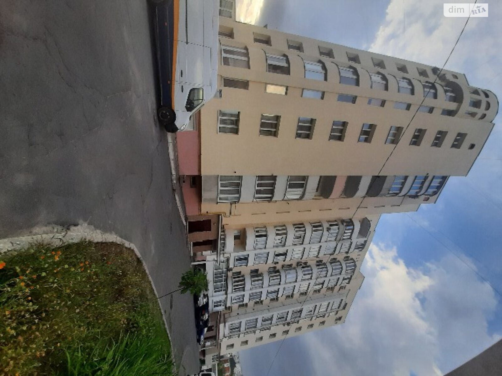 Продаж двокімнатної квартири в Хмельницькому, на вул. Степана Бандери, район Виставка фото 1