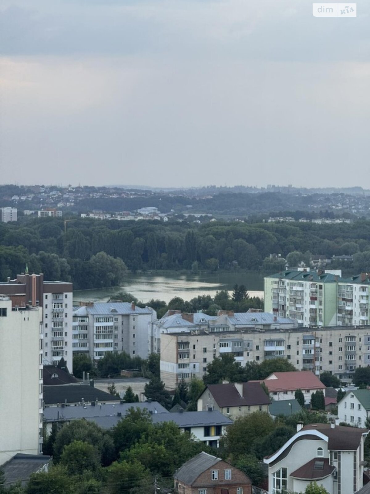 Продажа двухкомнатной квартиры в Хмельницком, на ул. Степана Бандеры, район Заречье фото 1 Продажа двухкомнатной квартиры в Хмельницком, на ул. Степана Бандеры, район Заречье фото 1