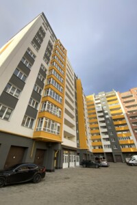 Продаж трикімнатної квартири в Хмельницькому, на вул. Степана Бандери 30А, район Виставка фото 2