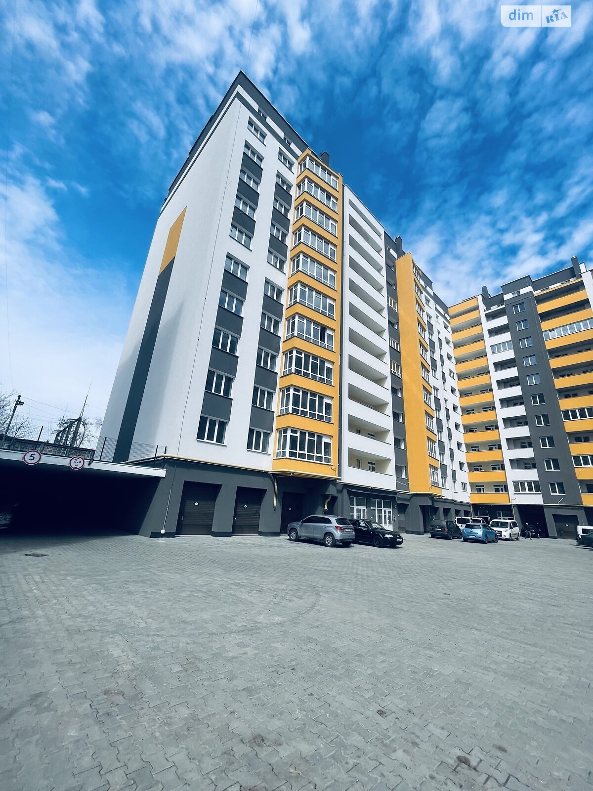 Продаж двокімнатної квартири в Хмельницькому, на вул. Степана Бандери 32/1, район Виставка фото 1 Продаж двокімнатної квартири в Хмельницькому, на вул. Степана Бандери 32/1, район Виставка фото 1