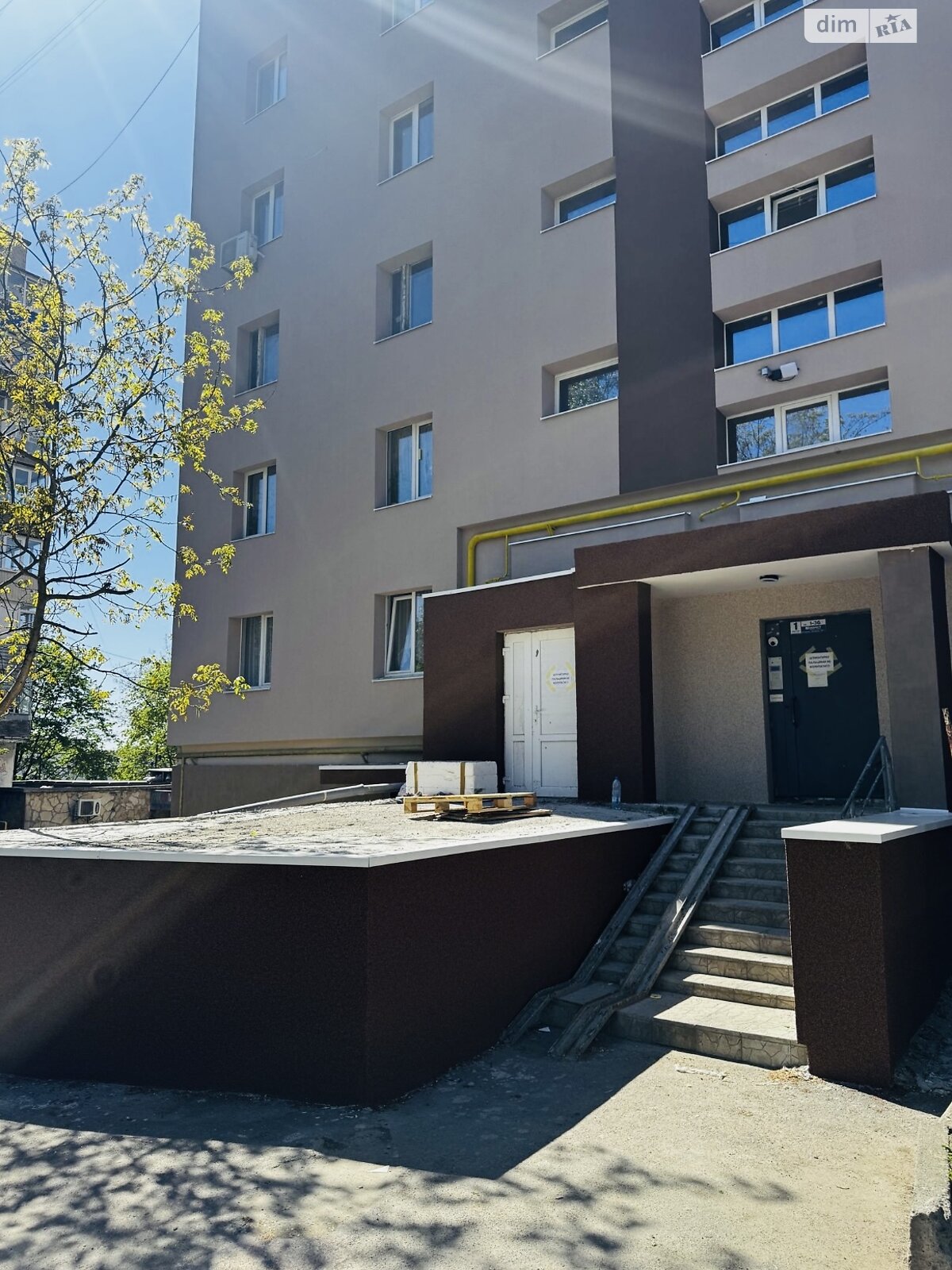 Продаж двокімнатної квартири в Хмельницькому, на вул. Степана Бандери 8, район Виставка фото 1 Продаж двокімнатної квартири в Хмельницькому, на вул. Степана Бандери 8, район Виставка фото 1