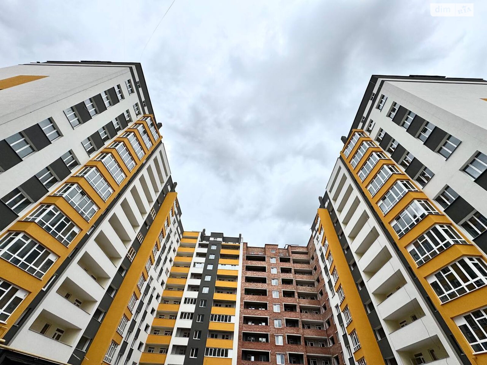 Продаж однокімнатної квартири в Хмельницькому, на вул. Степана Бандери, район Виставка фото 1 Продаж однокімнатної квартири в Хмельницькому, на вул. Степана Бандери, район Виставка фото 1
