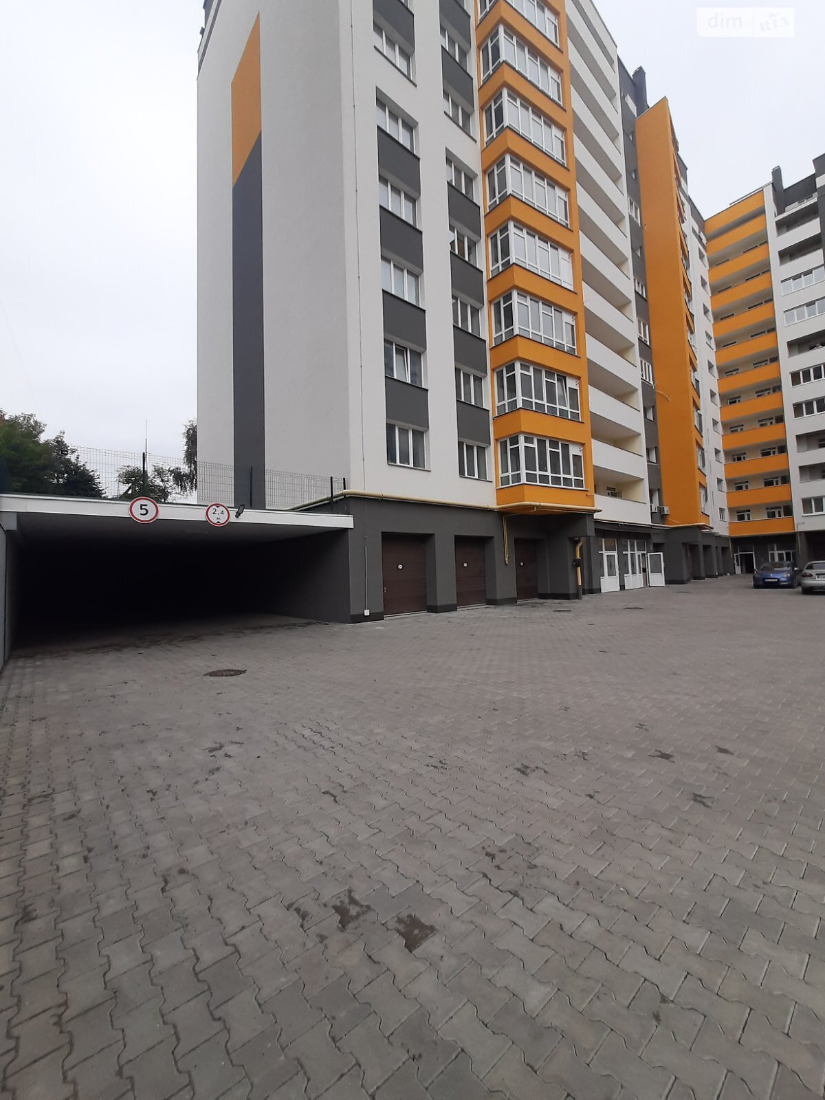 Продажа однокомнатной квартиры в Хмельницком, на ул. Степана Бандеры, район Выставка фото 1 Продажа однокомнатной квартиры в Хмельницком, на ул. Степана Бандеры, район Выставка фото 1