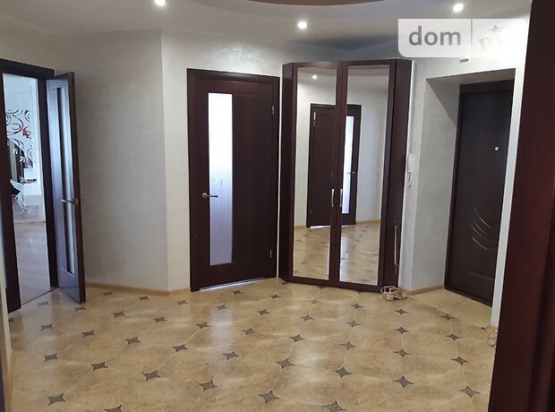 Продажа трехкомнатной квартиры в Хмельницком, на шоссе Винницкое район Выставка фото 1 Продажа трехкомнатной квартиры в Хмельницком, на шоссе Винницкое район Выставка фото 1