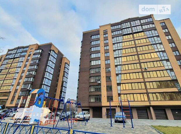 Продаж трикімнатної квартири в Хмельницькому, на вул. Зарічанська 3/2В, район Виставка фото 1 Продаж трикімнатної квартири в Хмельницькому, на вул. Зарічанська 3/2В, район Виставка фото 1