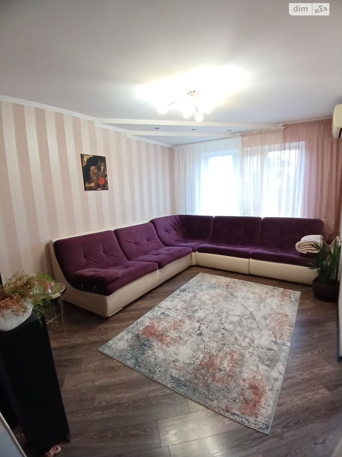 Продажа трехкомнатной квартиры в Хмельницком, на ул. Заречанская, район Выставка фото 1 Продажа трехкомнатной квартиры в Хмельницком, на ул. Заречанская, район Выставка фото 1