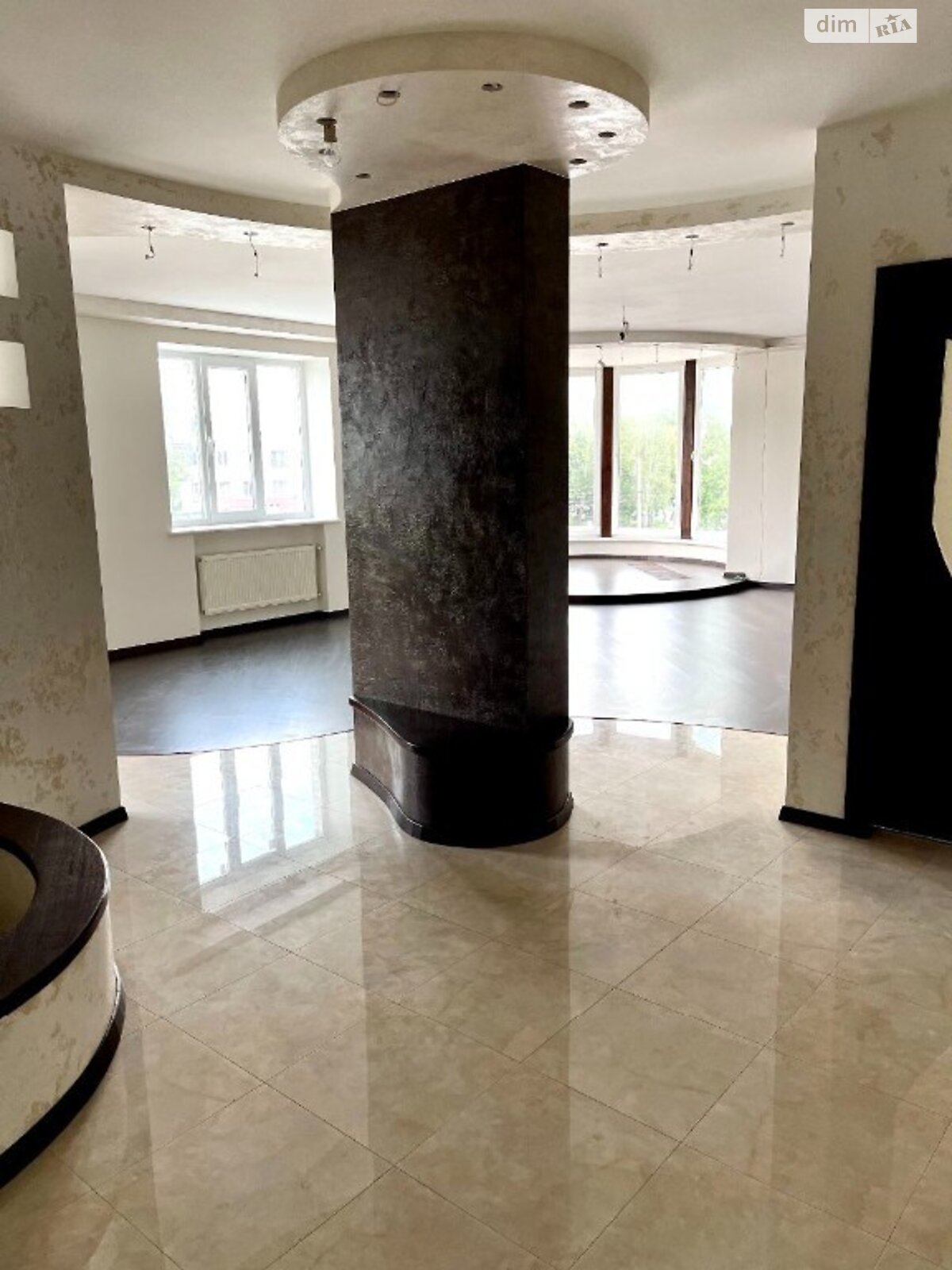 Продаж п`ятикімнатної квартири в Хмельницькому, на вул. Зарічанська, район Виставка фото 1 Продаж п`ятикімнатної квартири в Хмельницькому, на вул. Зарічанська, район Виставка фото 1