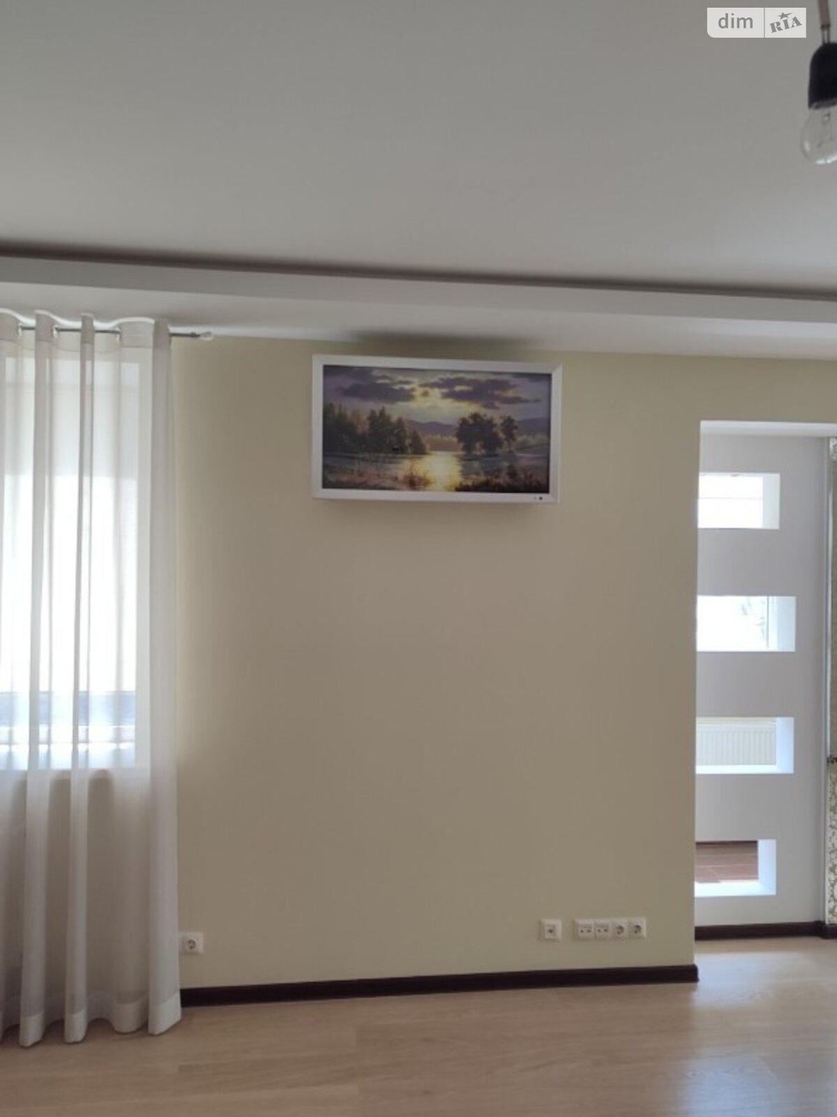 Продаж двокімнатної квартири в Хмельницькому, на вул. Зарічанська 5/2, район Виставка фото 1 Продаж двокімнатної квартири в Хмельницькому, на вул. Зарічанська 5/2, район Виставка фото 1