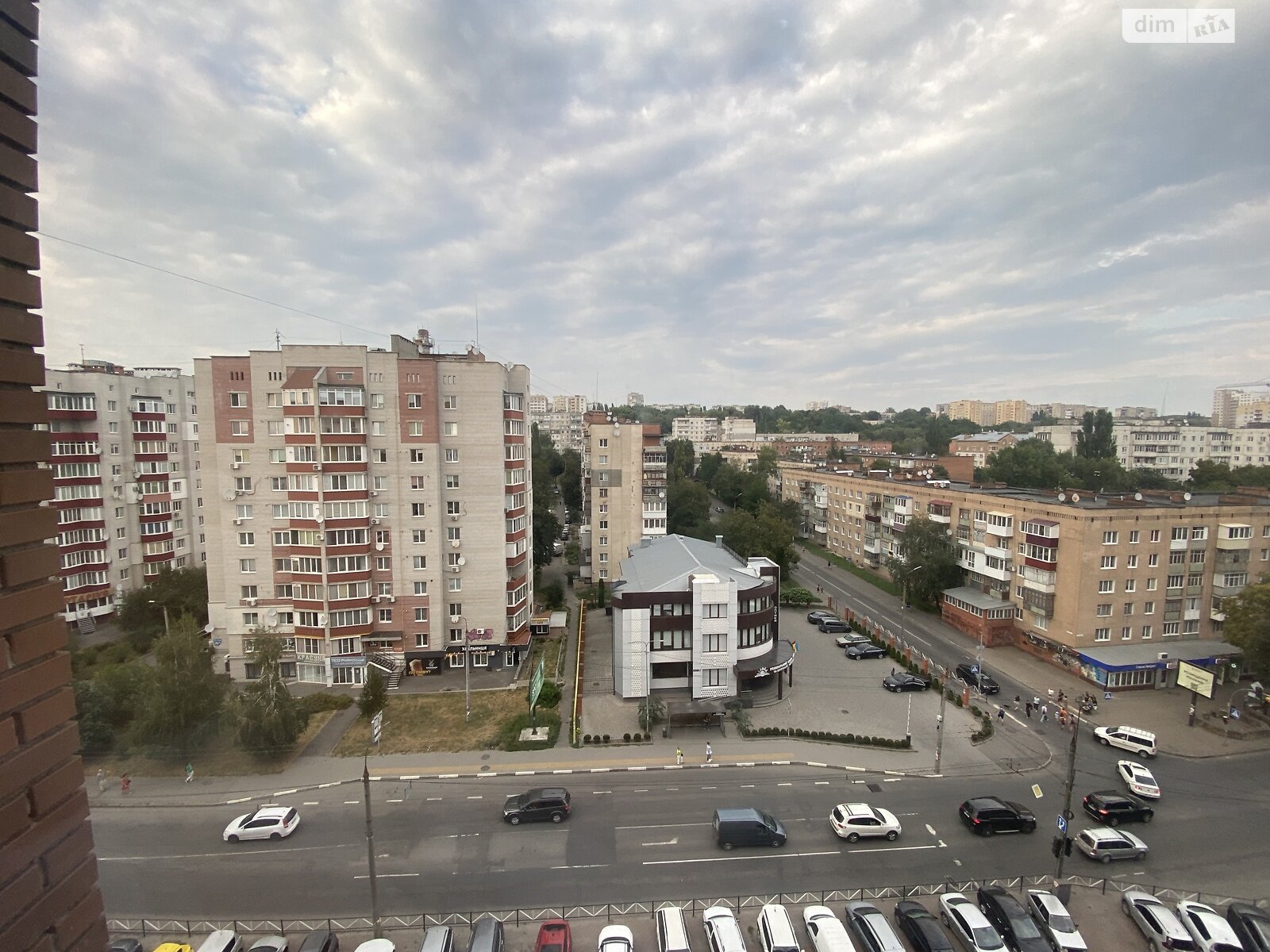 Продажа трехкомнатной квартиры в Хмельницком, на ул. Заречанская 11В, район Выставка фото 1 Продажа трехкомнатной квартиры в Хмельницком, на ул. Заречанская 11В, район Выставка фото 1