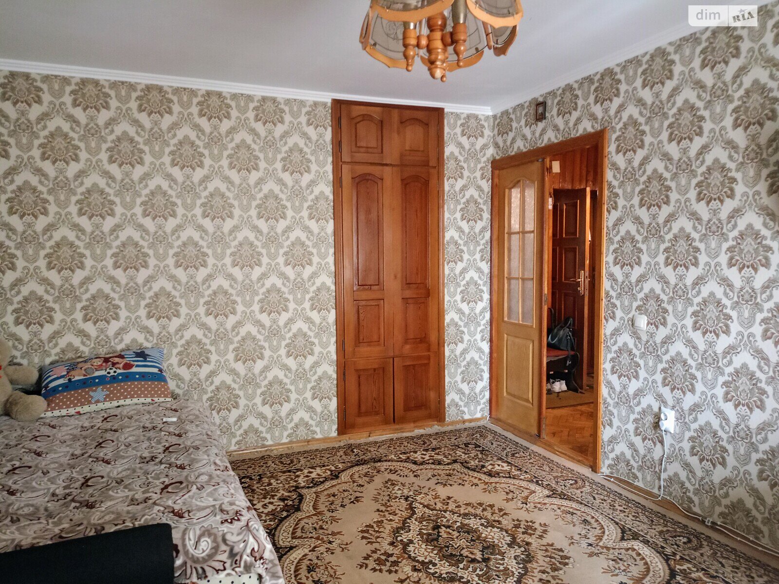 Продаж трикімнатної квартири в Хмельницькому, на вул. Зарічанська, район Виставка фото 1 Продаж трикімнатної квартири в Хмельницькому, на вул. Зарічанська, район Виставка фото 1