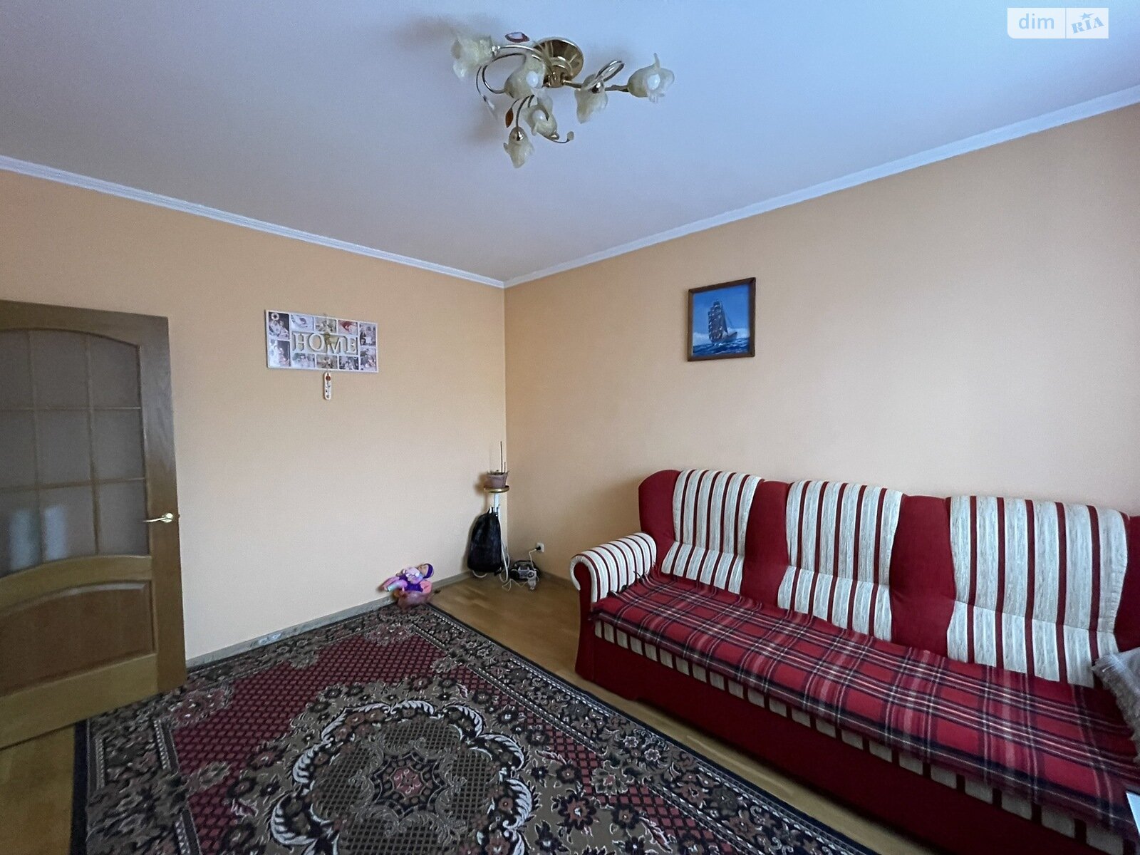 Продаж трикімнатної квартири в Хмельницькому, на вул. Зарічанська, район Виставка фото 1 Продаж трикімнатної квартири в Хмельницькому, на вул. Зарічанська, район Виставка фото 1
