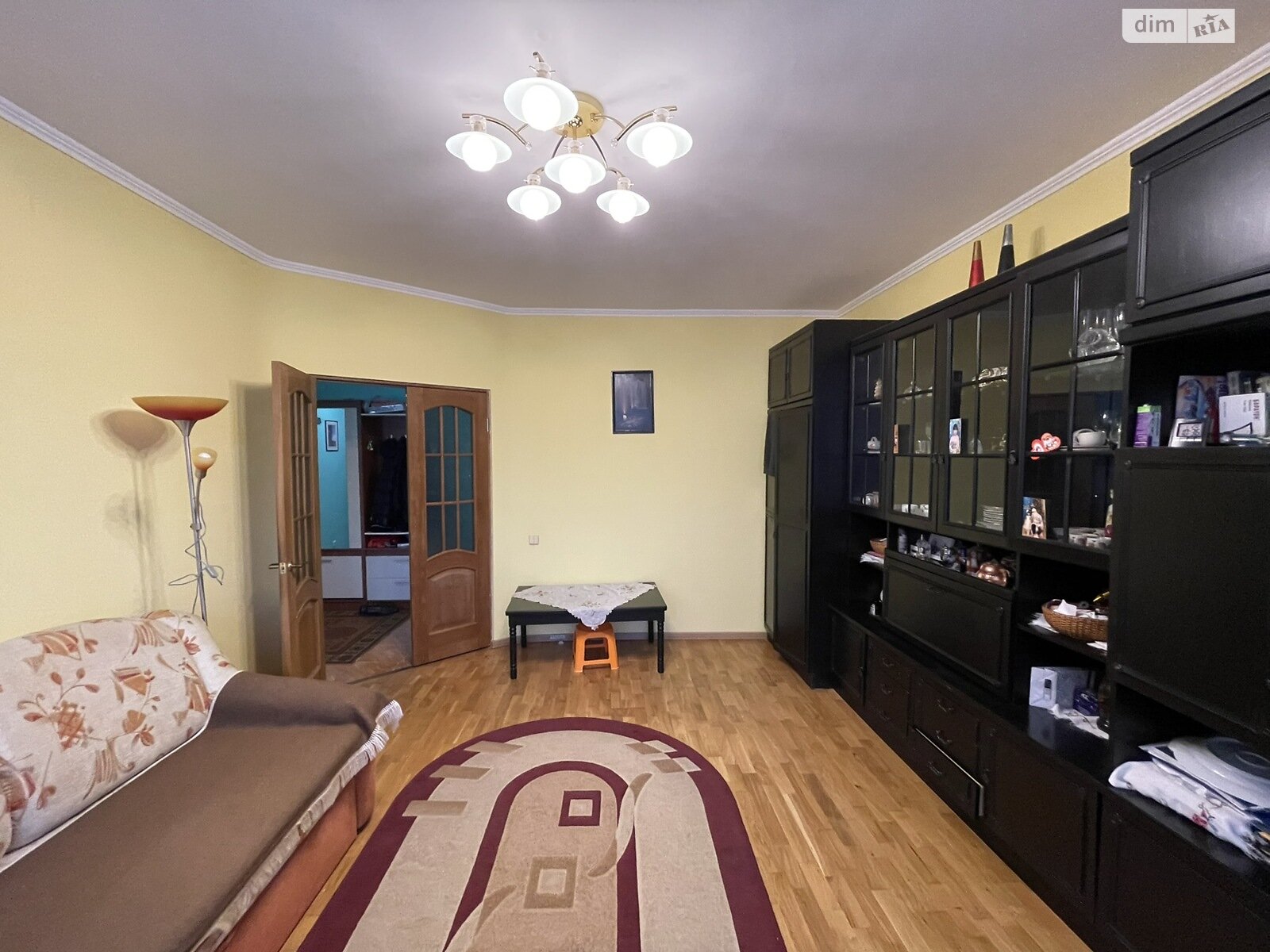 Продаж трикімнатної квартири в Хмельницькому, на вул. Зарічанська, район Виставка фото 1 Продаж трикімнатної квартири в Хмельницькому, на вул. Зарічанська, район Виставка фото 1