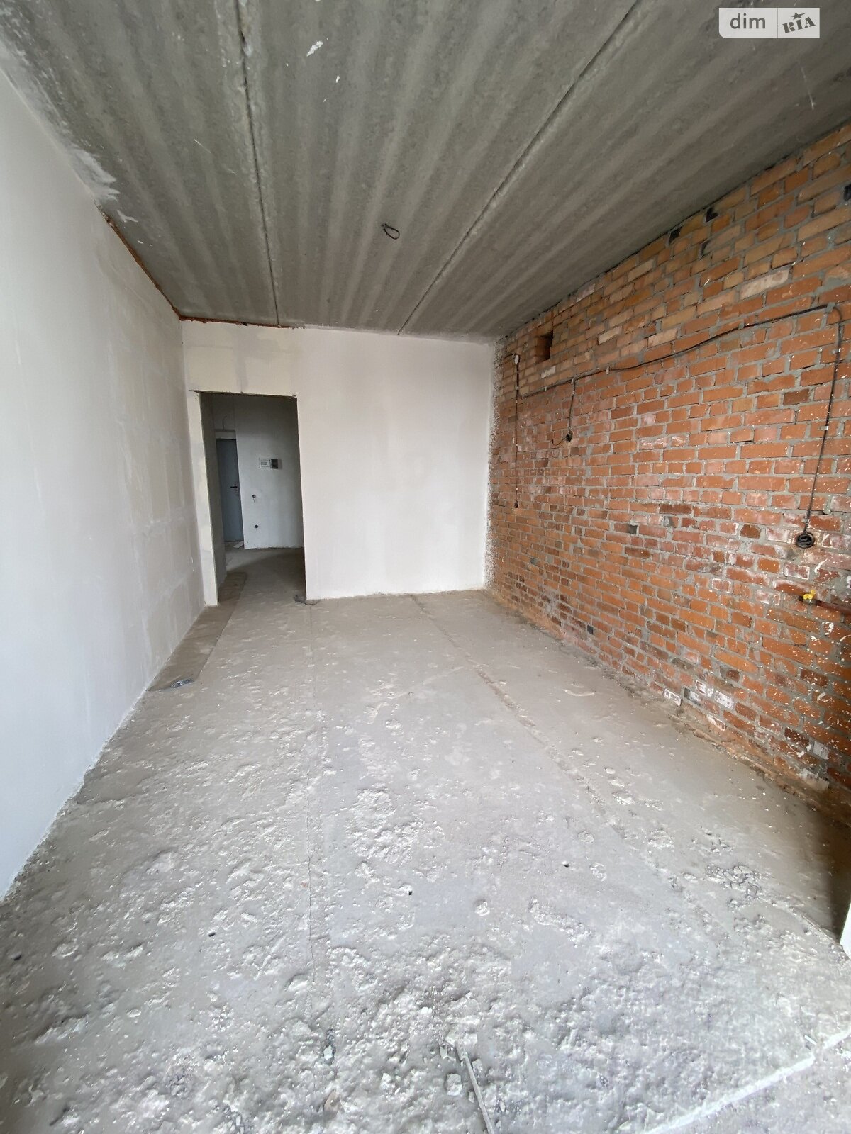 Продаж двокімнатної квартири в Хмельницькому, на вул. Зарічанська 11, район Виставка фото 1 Продаж двокімнатної квартири в Хмельницькому, на вул. Зарічанська 11, район Виставка фото 1