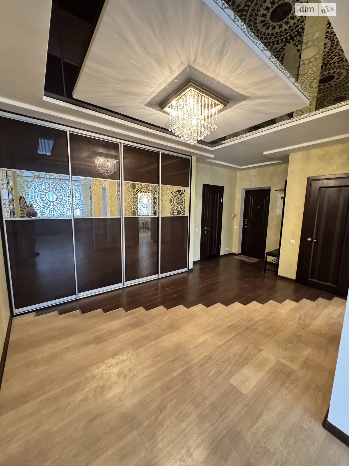 Продаж двокімнатної квартири в Хмельницькому, на вул. Зарічанська, район Виставка фото 1 Продаж двокімнатної квартири в Хмельницькому, на вул. Зарічанська, район Виставка фото 1