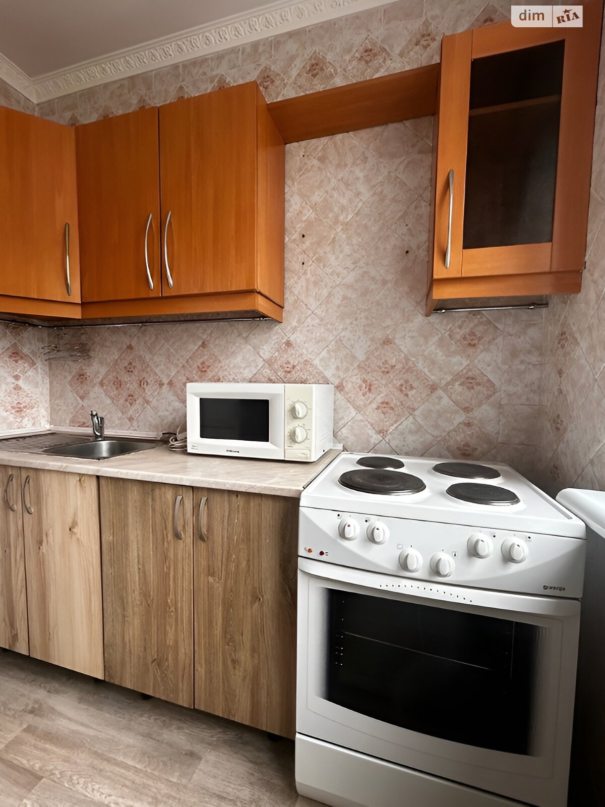 Продажа трехкомнатной квартиры в Хмельницком, на ул. Заречанская, район Выставка фото 1 Продажа трехкомнатной квартиры в Хмельницком, на ул. Заречанская, район Выставка фото 1