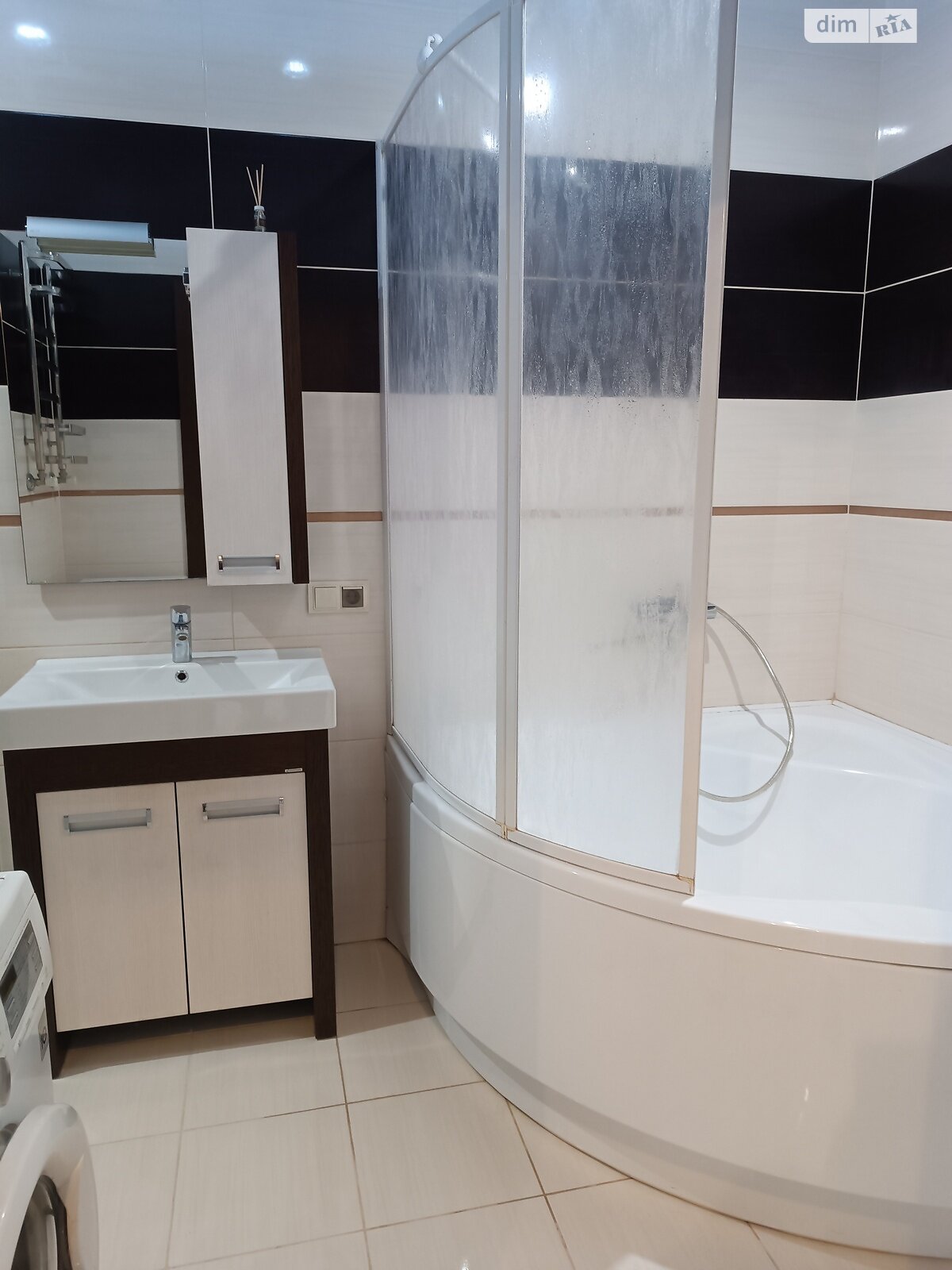 Продажа двухкомнатной квартиры в Хмельницком, на ул. Заречанская 11Д, район Выставка фото 1 Продажа двухкомнатной квартиры в Хмельницком, на ул. Заречанская 11Д, район Выставка фото 1