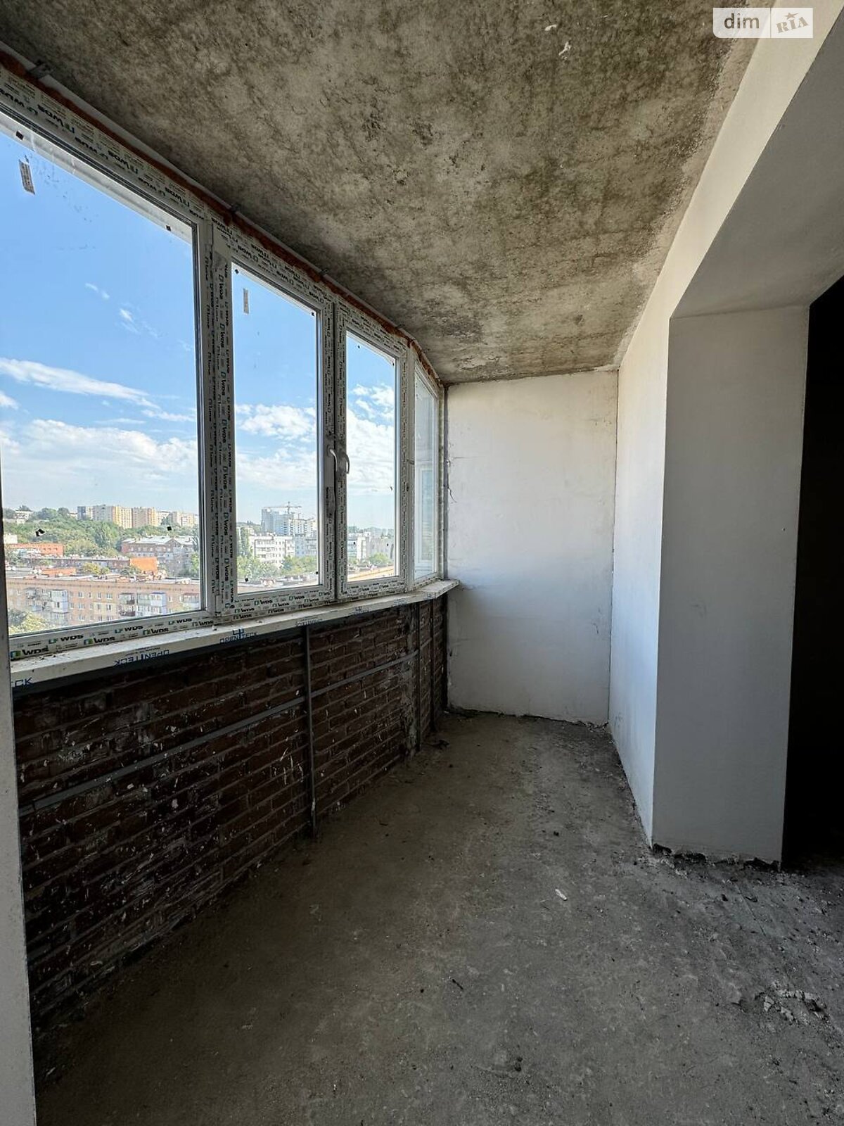 Продаж п`ятикімнатної квартири в Хмельницькому, на вул. Зарічанська 11Г, район Виставка фото 1 Продаж п`ятикімнатної квартири в Хмельницькому, на вул. Зарічанська 11Г, район Виставка фото 1