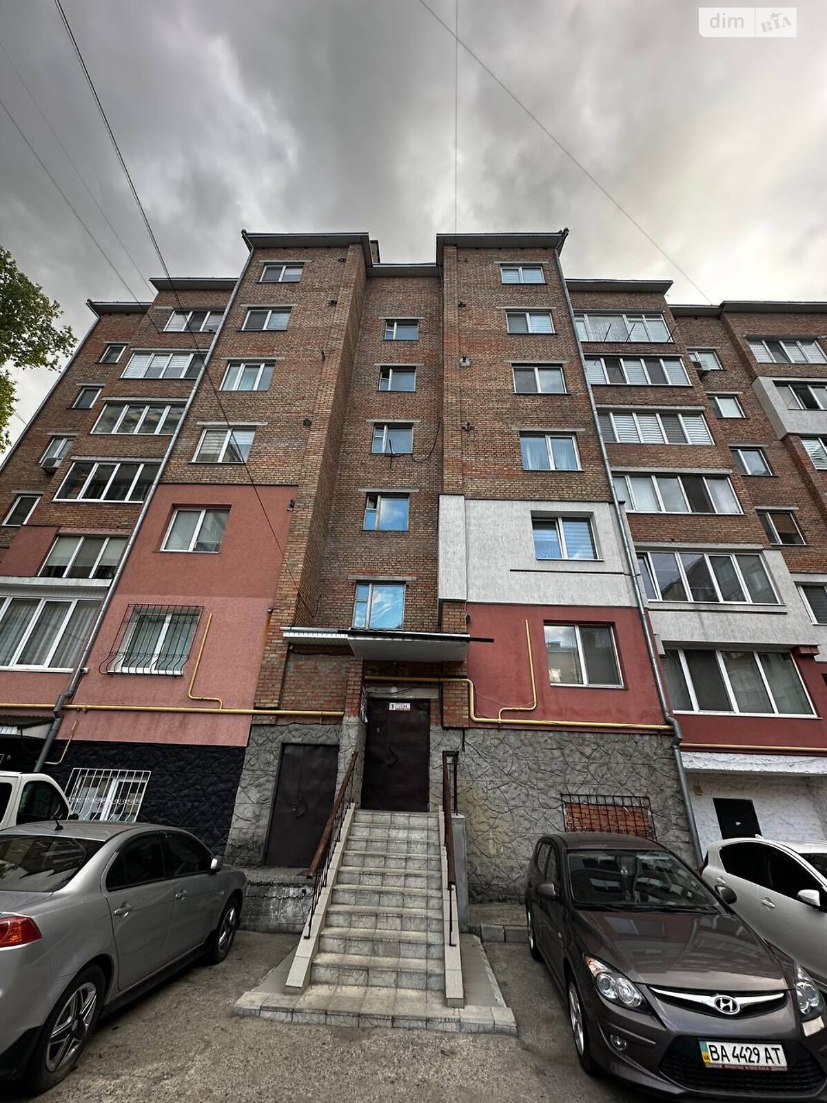 Продаж двокімнатної квартири в Хмельницькому, на вул. Зарічанська 22/3, кв. 15, район Виставка фото 1 Продаж двокімнатної квартири в Хмельницькому, на вул. Зарічанська 22/3, кв. 15, район Виставка фото 1