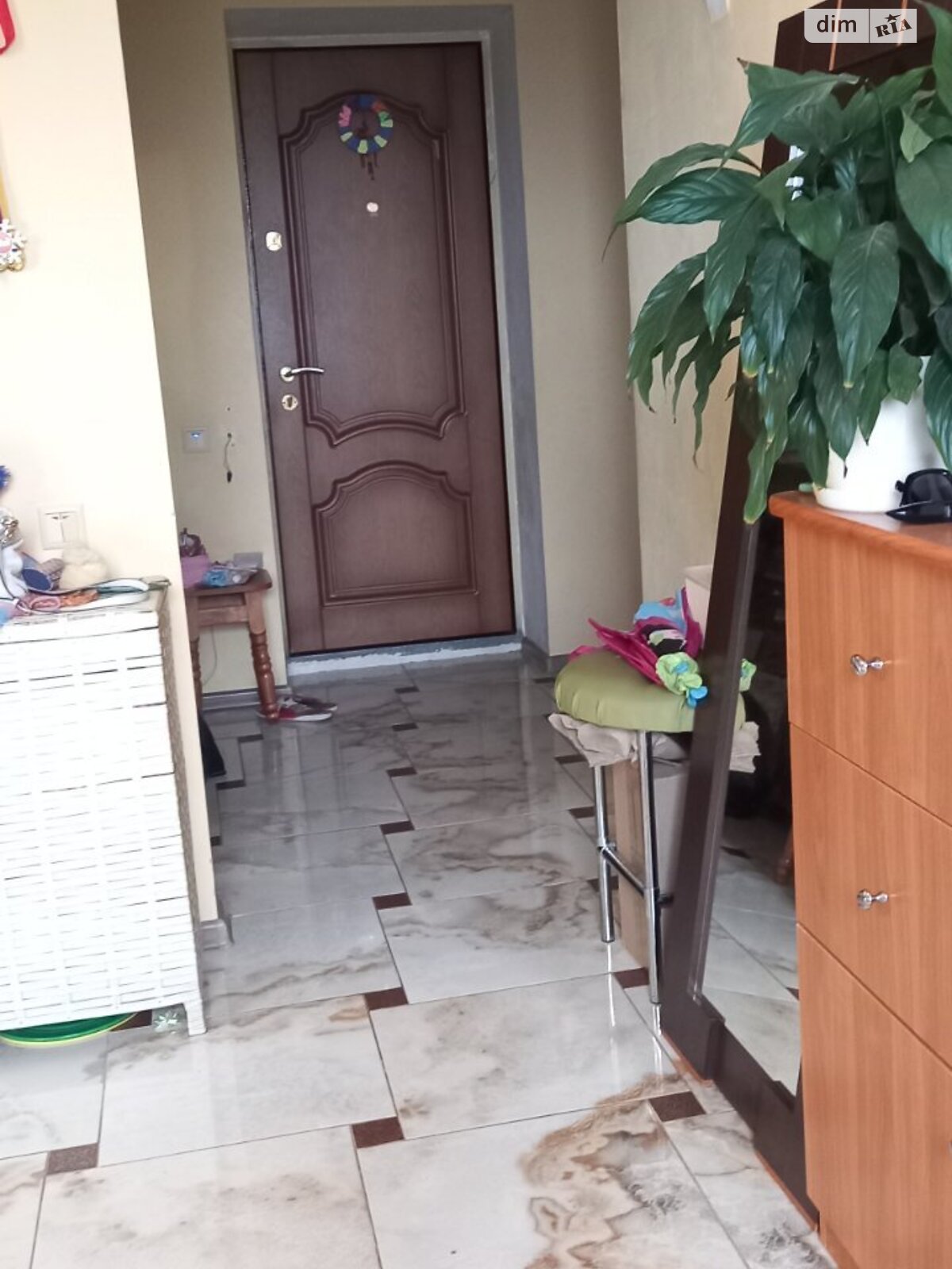 Продажа двухкомнатной квартиры в Хмельницком, на ул. Заречанская, район Выставка фото 1 Продажа двухкомнатной квартиры в Хмельницком, на ул. Заречанская, район Выставка фото 1