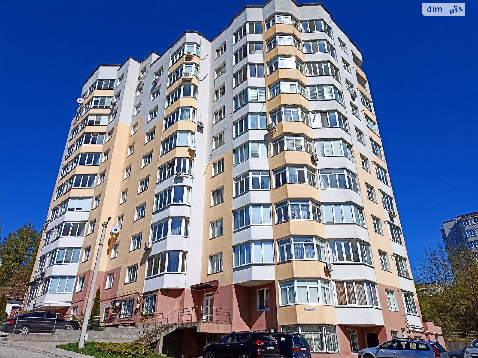 Продаж п`ятикімнатної квартири в Хмельницькому, на вул. Зарічанська 14/4А, район Виставка фото 1 Продаж п`ятикімнатної квартири в Хмельницькому, на вул. Зарічанська 14/4А, район Виставка фото 1