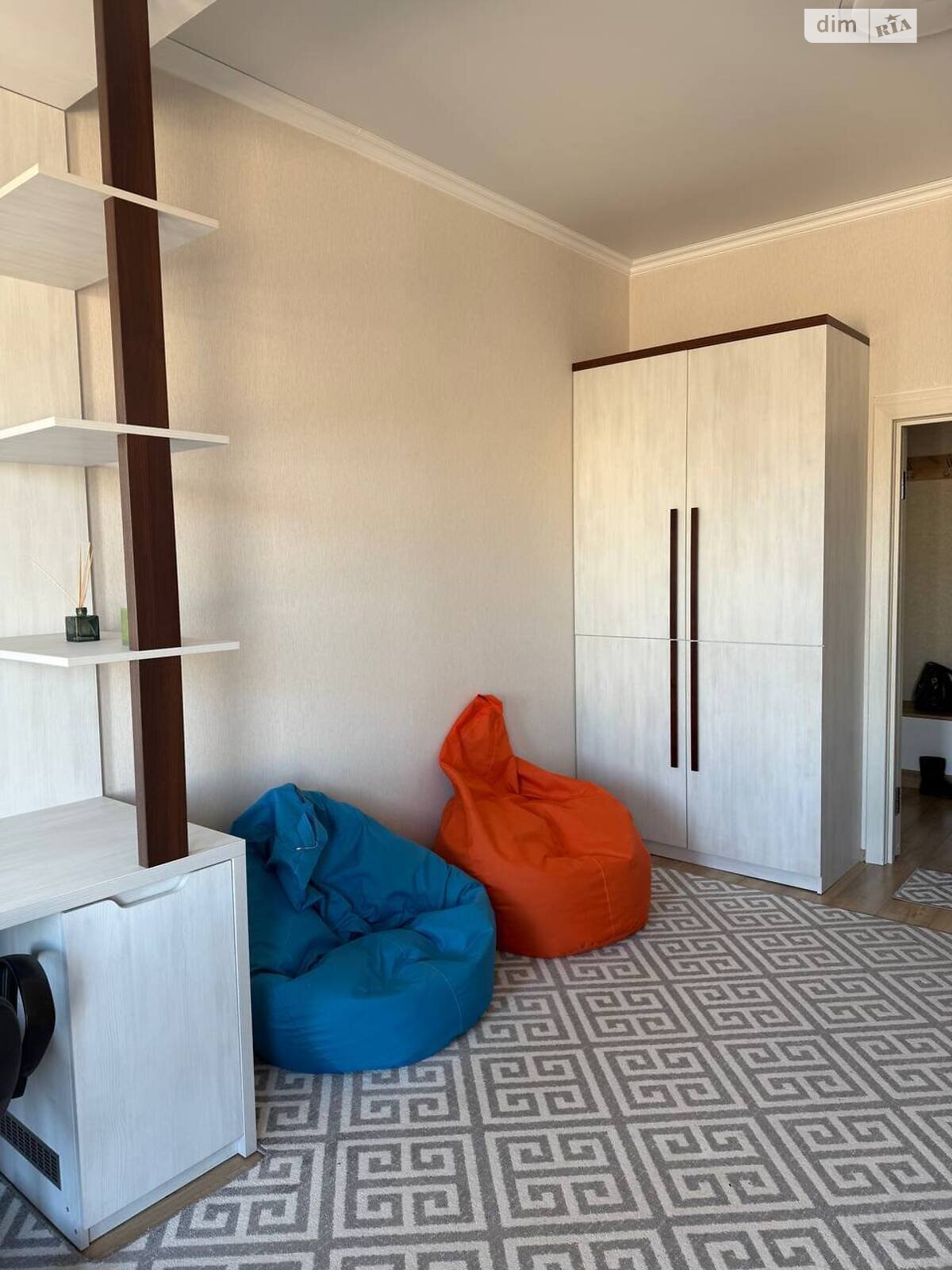 Продаж двокімнатної квартири в Хмельницькому, на вул. Зарічанська 3/2Б, район Виставка фото 1 Продаж двокімнатної квартири в Хмельницькому, на вул. Зарічанська 3/2Б, район Виставка фото 1