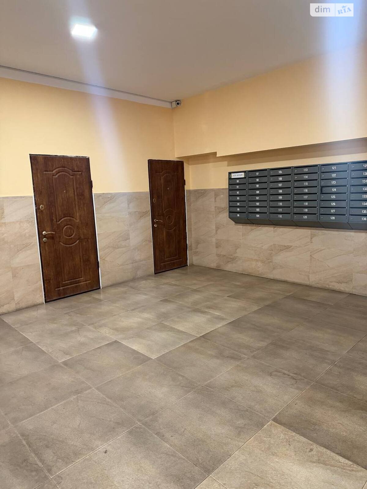 Продаж двокімнатної квартири в Хмельницькому, на вул. Зарічанська 3/2Б, район Виставка фото 1 Продаж двокімнатної квартири в Хмельницькому, на вул. Зарічанська 3/2Б, район Виставка фото 1