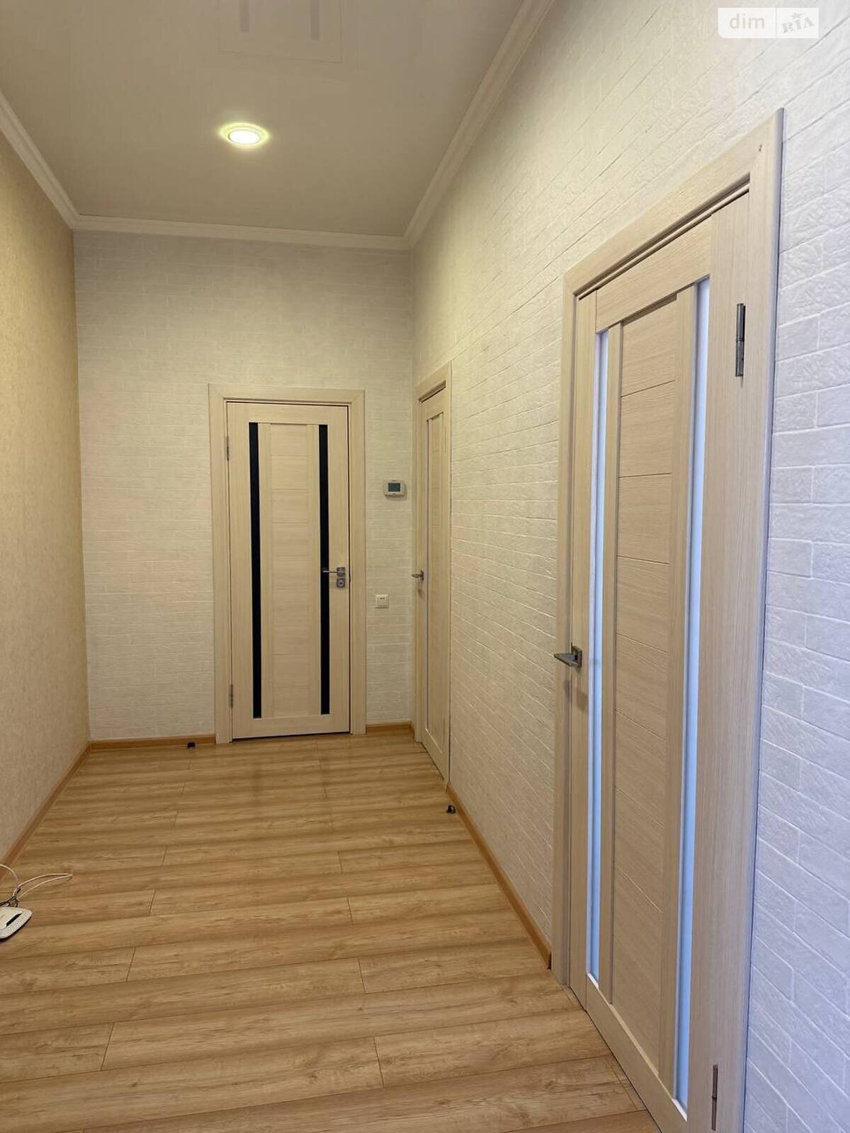 Продаж двокімнатної квартири в Хмельницькому, на вул. Зарічанська 3/2Б, район Виставка фото 1 Продаж двокімнатної квартири в Хмельницькому, на вул. Зарічанська 3/2Б, район Виставка фото 1