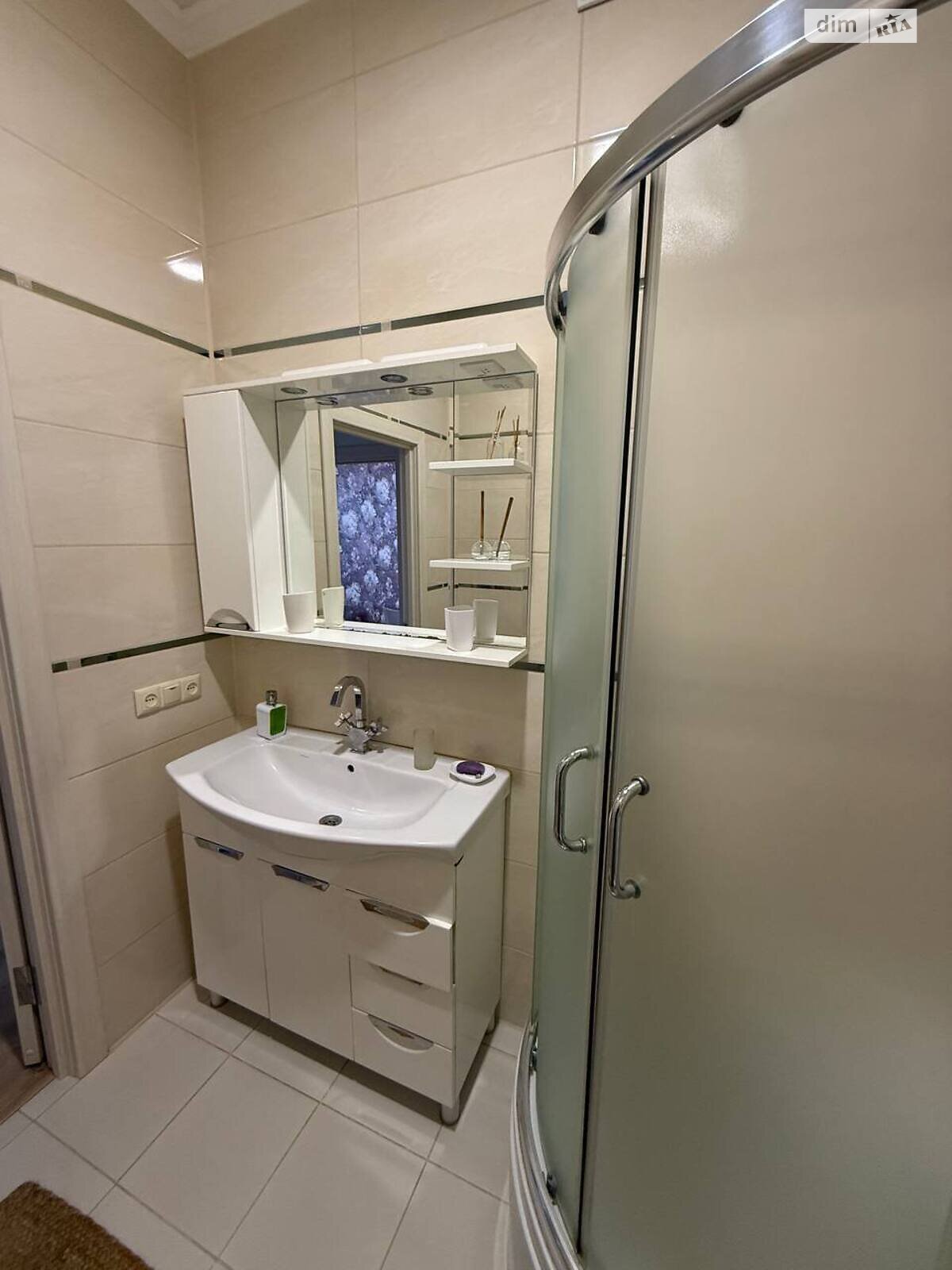 Продаж двокімнатної квартири в Хмельницькому, на вул. Зарічанська 3/2Б, район Виставка фото 1 Продаж двокімнатної квартири в Хмельницькому, на вул. Зарічанська 3/2Б, район Виставка фото 1