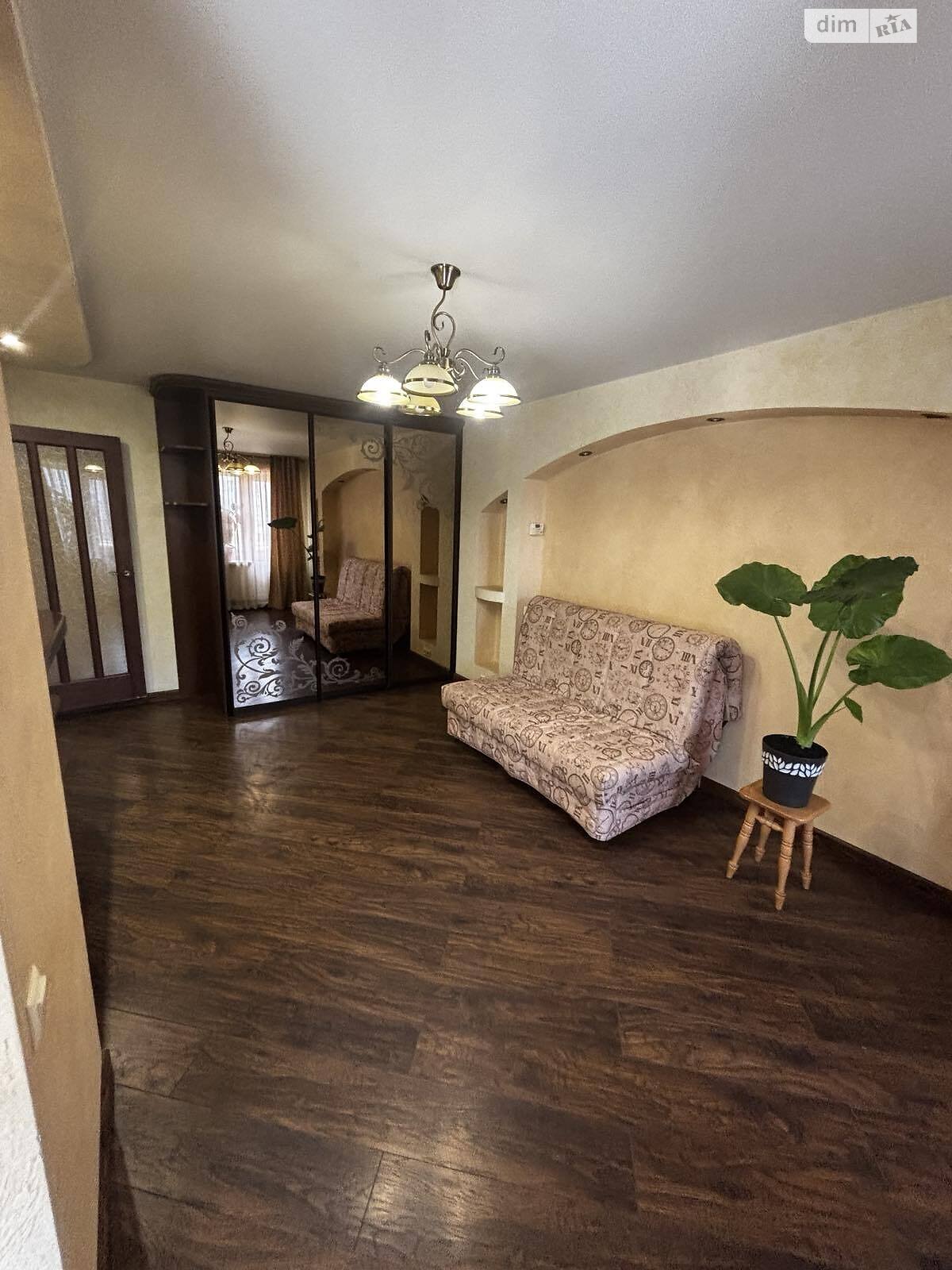 Продаж однокімнатної квартири в Хмельницькому, на вул. Зарічанська, район Виставка фото 1 Продаж однокімнатної квартири в Хмельницькому, на вул. Зарічанська, район Виставка фото 1