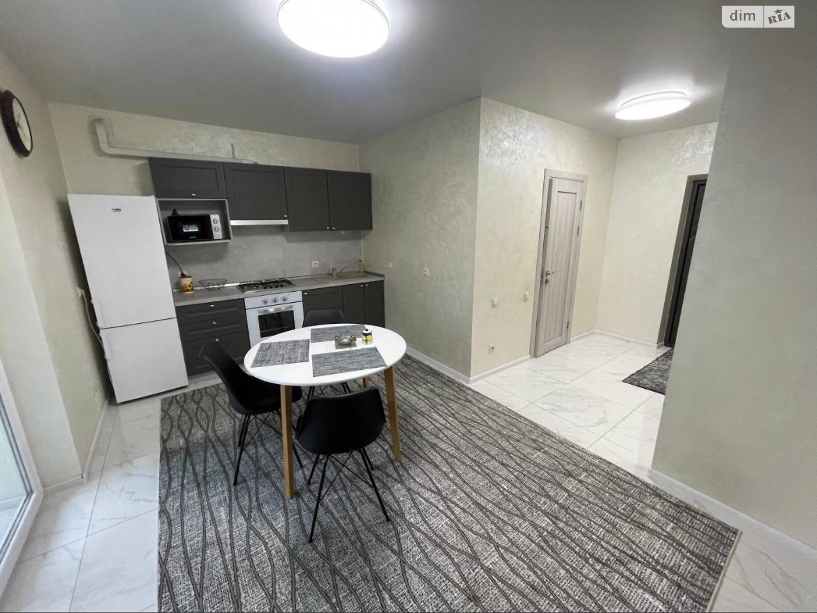 Продаж двокімнатної квартири в Хмельницькому, на вул. Зарічанська 3/2Б, район Виставка фото 1