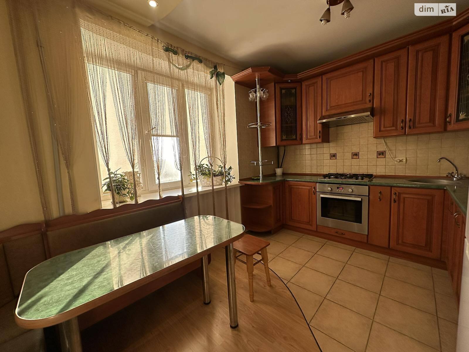 Продаж двокімнатної квартири в Хмельницькому, на вул. Зарічанська, район Виставка фото 1