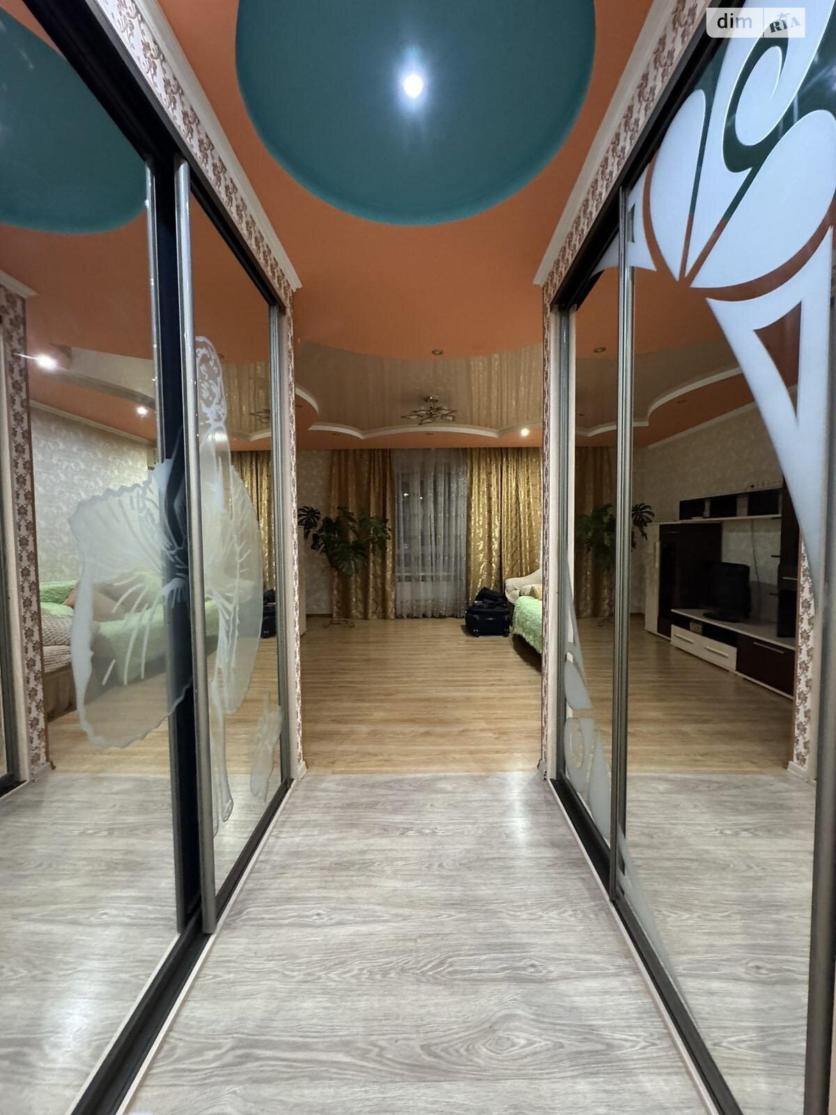 Продажа двухкомнатной квартиры в Хмельницком, на ул. Заречанская 11Н, район Выставка фото 1 Продажа двухкомнатной квартиры в Хмельницком, на ул. Заречанская 11Н, район Выставка фото 1