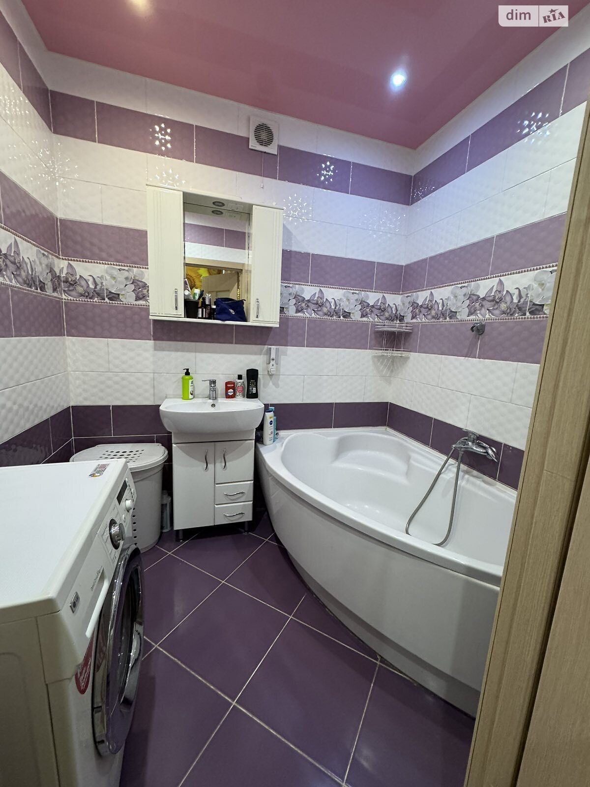 Продажа двухкомнатной квартиры в Хмельницком, на ул. Заречанская 11Н, район Выставка фото 1 Продажа двухкомнатной квартиры в Хмельницком, на ул. Заречанская 11Н, район Выставка фото 1