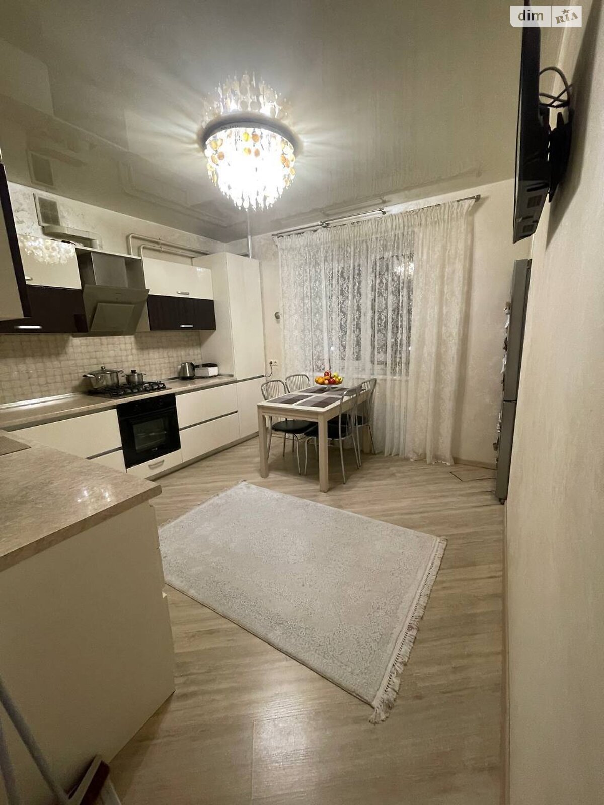 Продаж двокімнатної квартири в Хмельницькому, на вул. Зарічанська 11, район Виставка фото 1