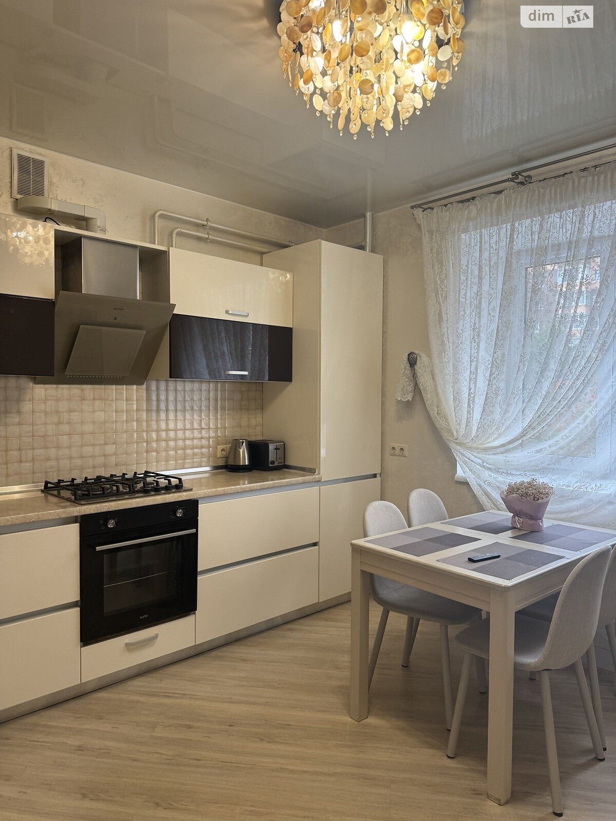 Продаж двокімнатної квартири в Хмельницькому, на вул. Зарічанська 11, район Виставка фото 1