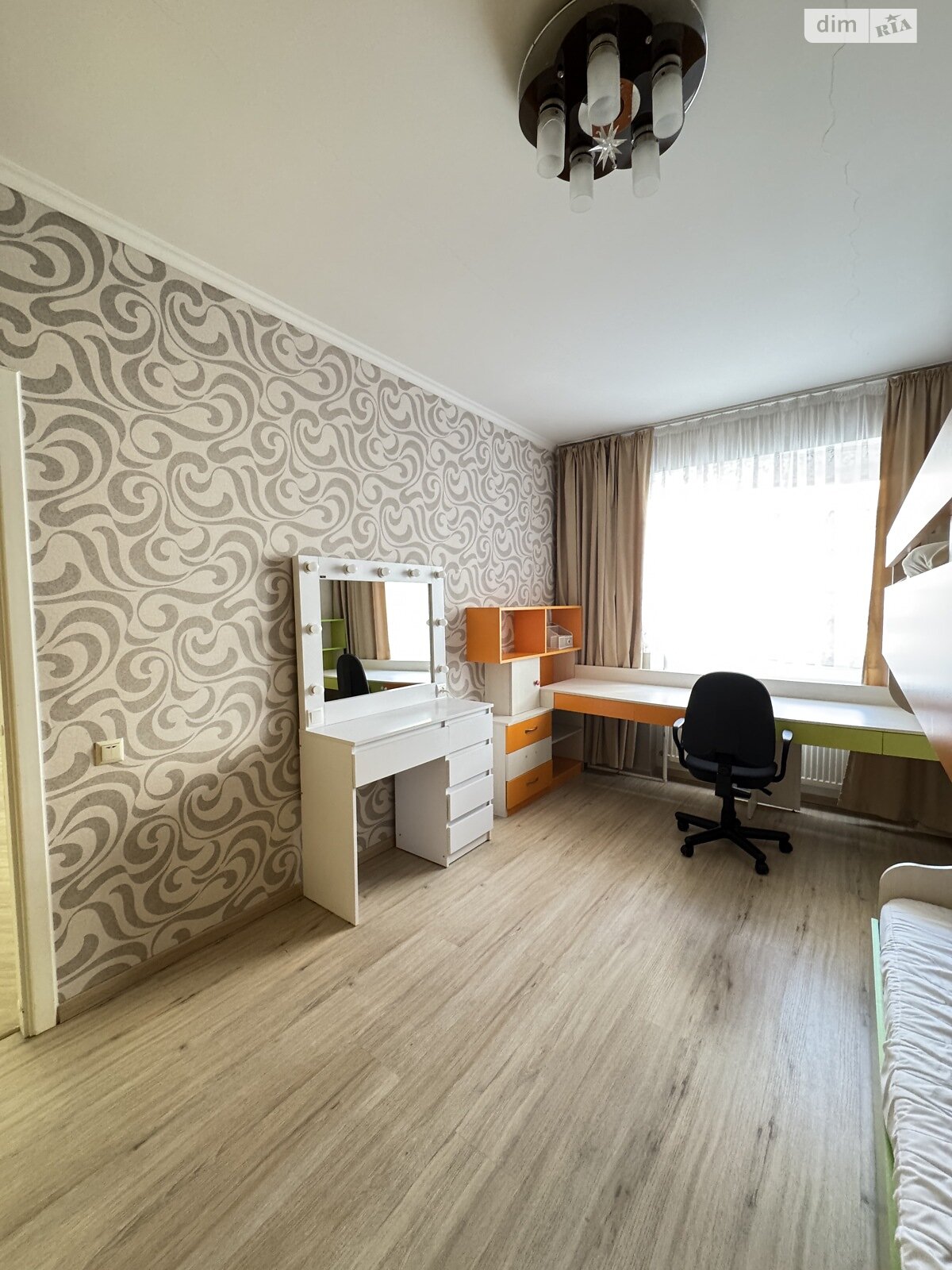 Продаж двокімнатної квартири в Хмельницькому, на вул. Зарічанська 11А, район Виставка фото 1