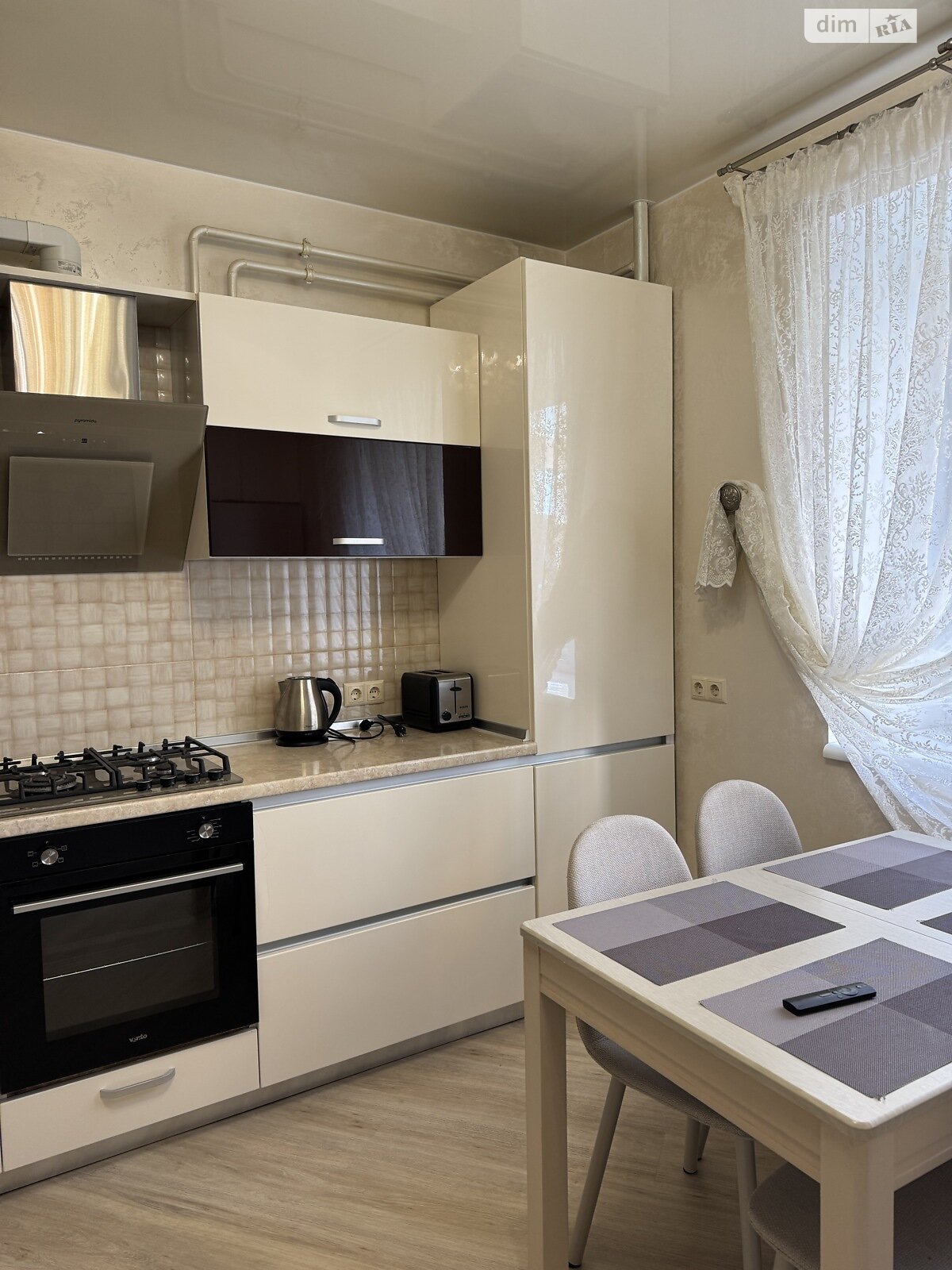 Продаж двокімнатної квартири в Хмельницькому, на вул. Зарічанська 11А, район Виставка фото 1