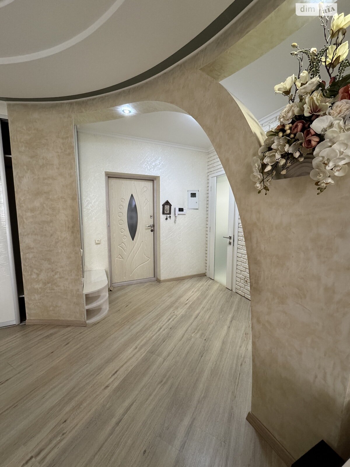 Продаж двокімнатної квартири в Хмельницькому, на вул. Зарічанська 11А, район Виставка фото 1