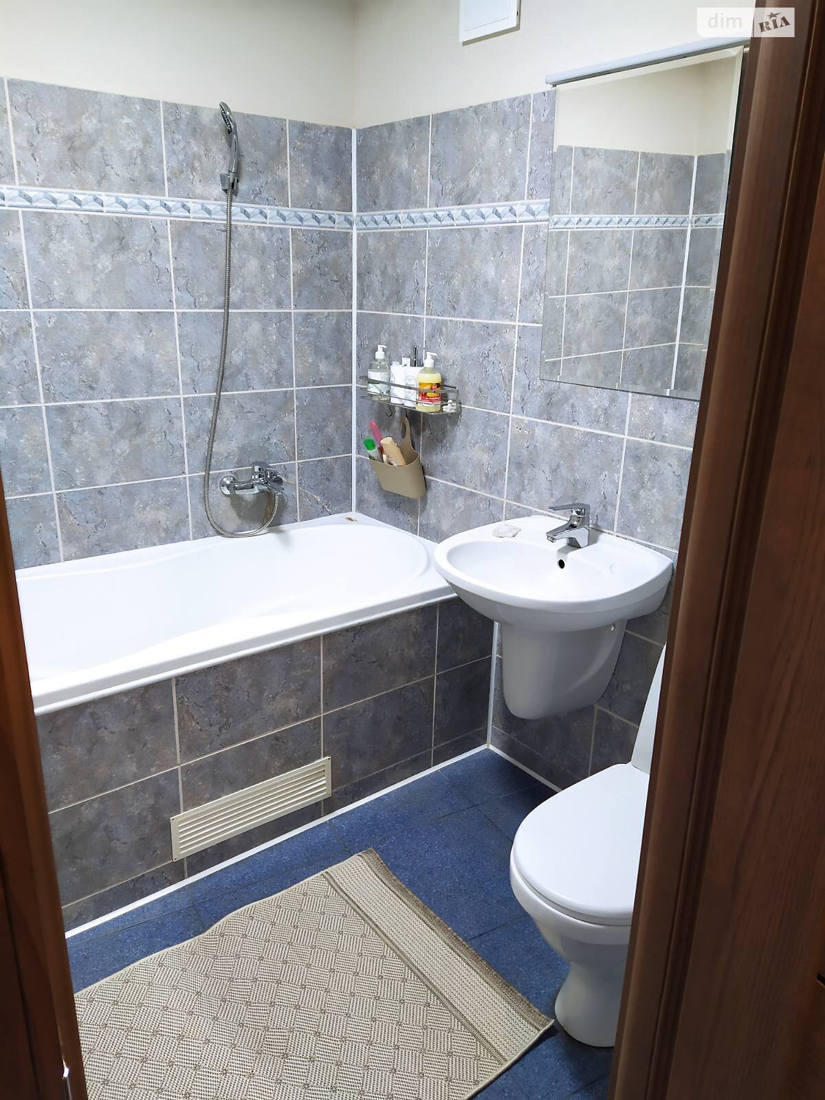 Продаж трикімнатної квартири в Хмельницькому, на вул. Кам'янецька, район Південно-Західний фото 1 Продаж трикімнатної квартири в Хмельницькому, на вул. Кам'янецька, район Південно-Західний фото 1