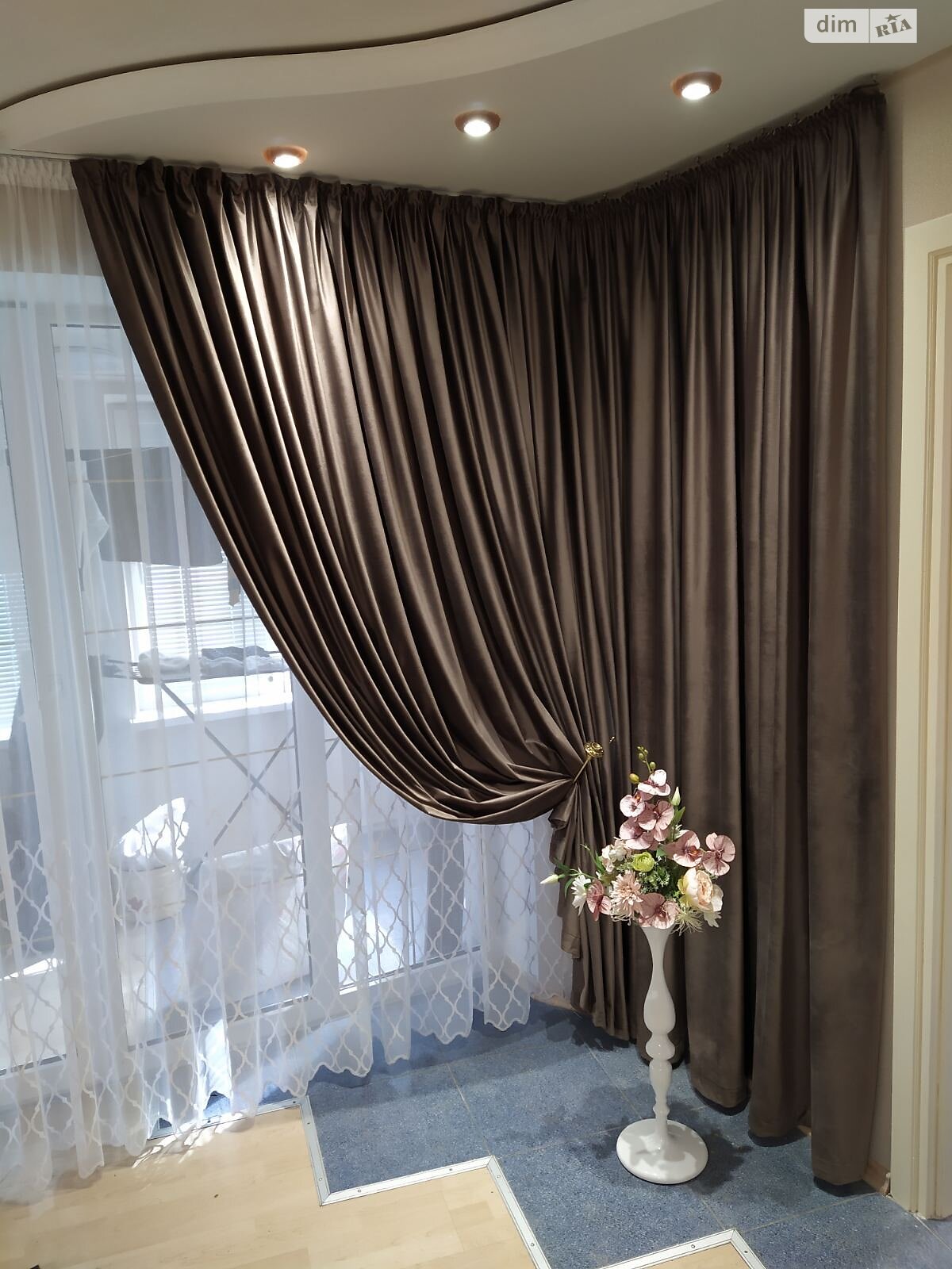 Продаж трикімнатної квартири в Хмельницькому, на вул. Кам'янецька, район Південно-Західний фото 1 Продаж трикімнатної квартири в Хмельницькому, на вул. Кам'янецька, район Південно-Західний фото 1