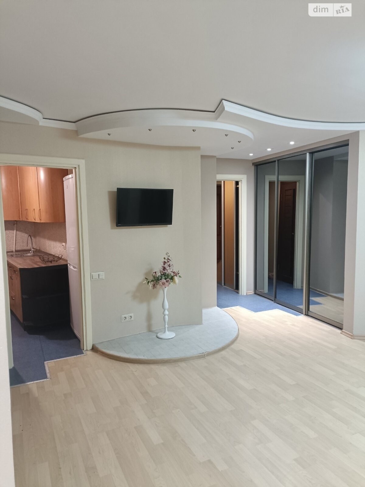 Продажа трехкомнатной квартиры в Хмельницком, на ул. Каменецкая 109, район Юго-Западный фото 1 Продажа трехкомнатной квартиры в Хмельницком, на ул. Каменецкая 109, район Юго-Западный фото 1