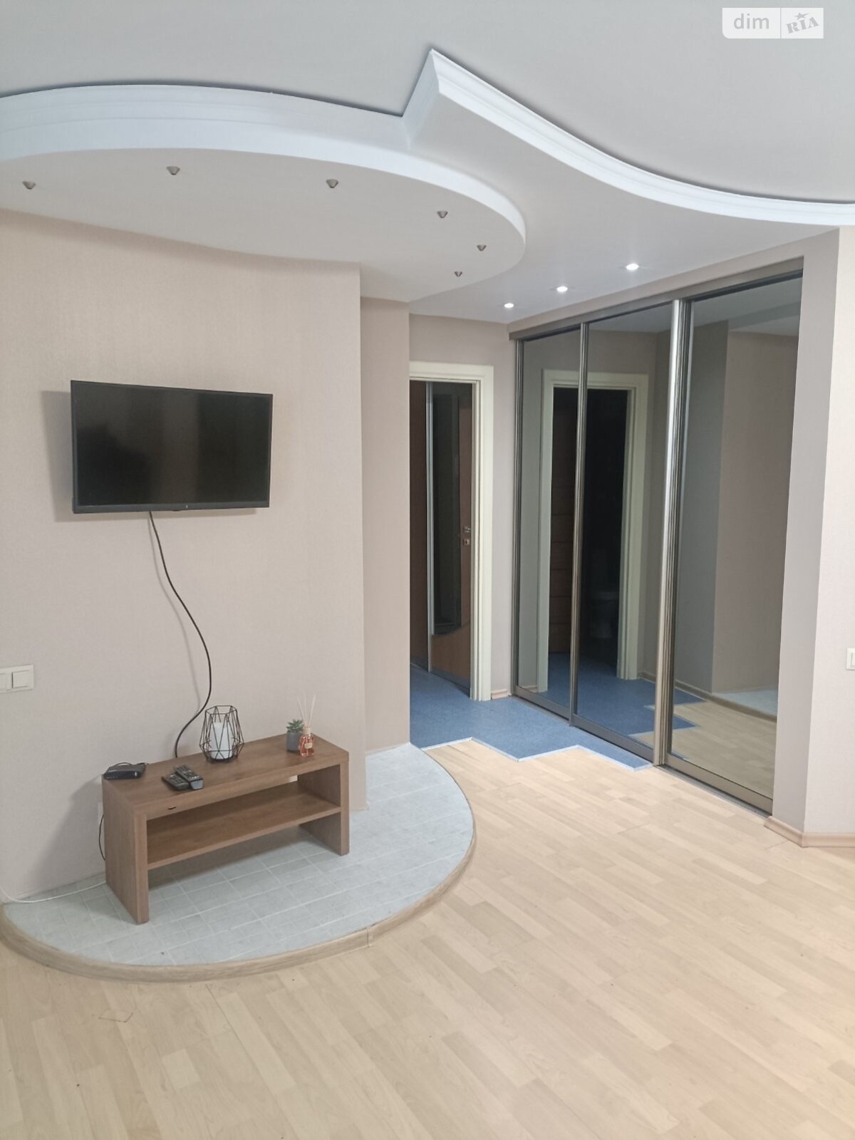 Продажа трехкомнатной квартиры в Хмельницком, на ул. Каменецкая 109, район Юго-Западный фото 1 Продажа трехкомнатной квартиры в Хмельницком, на ул. Каменецкая 109, район Юго-Западный фото 1