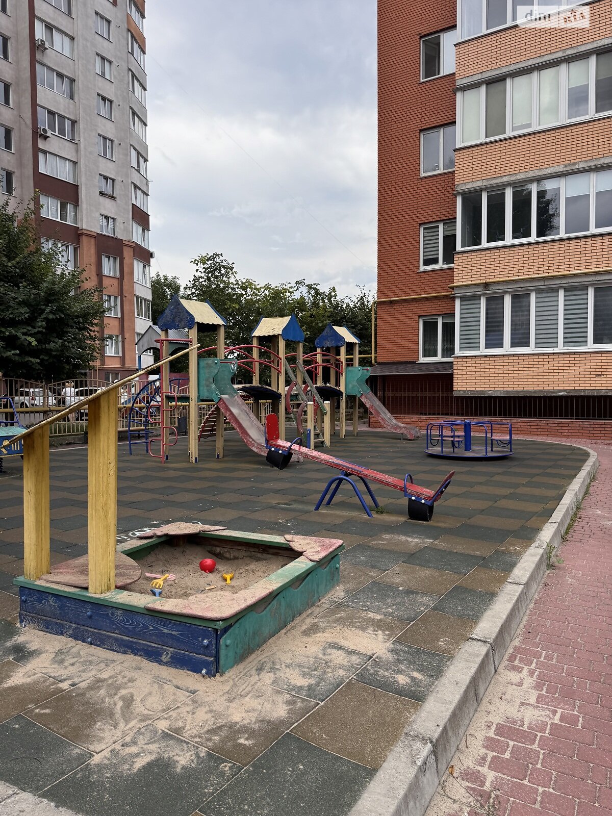 Продаж двокімнатної квартири в Хмельницькому, на вул. Князя Святослава Хороброго 7, район Південно-Західний фото 1